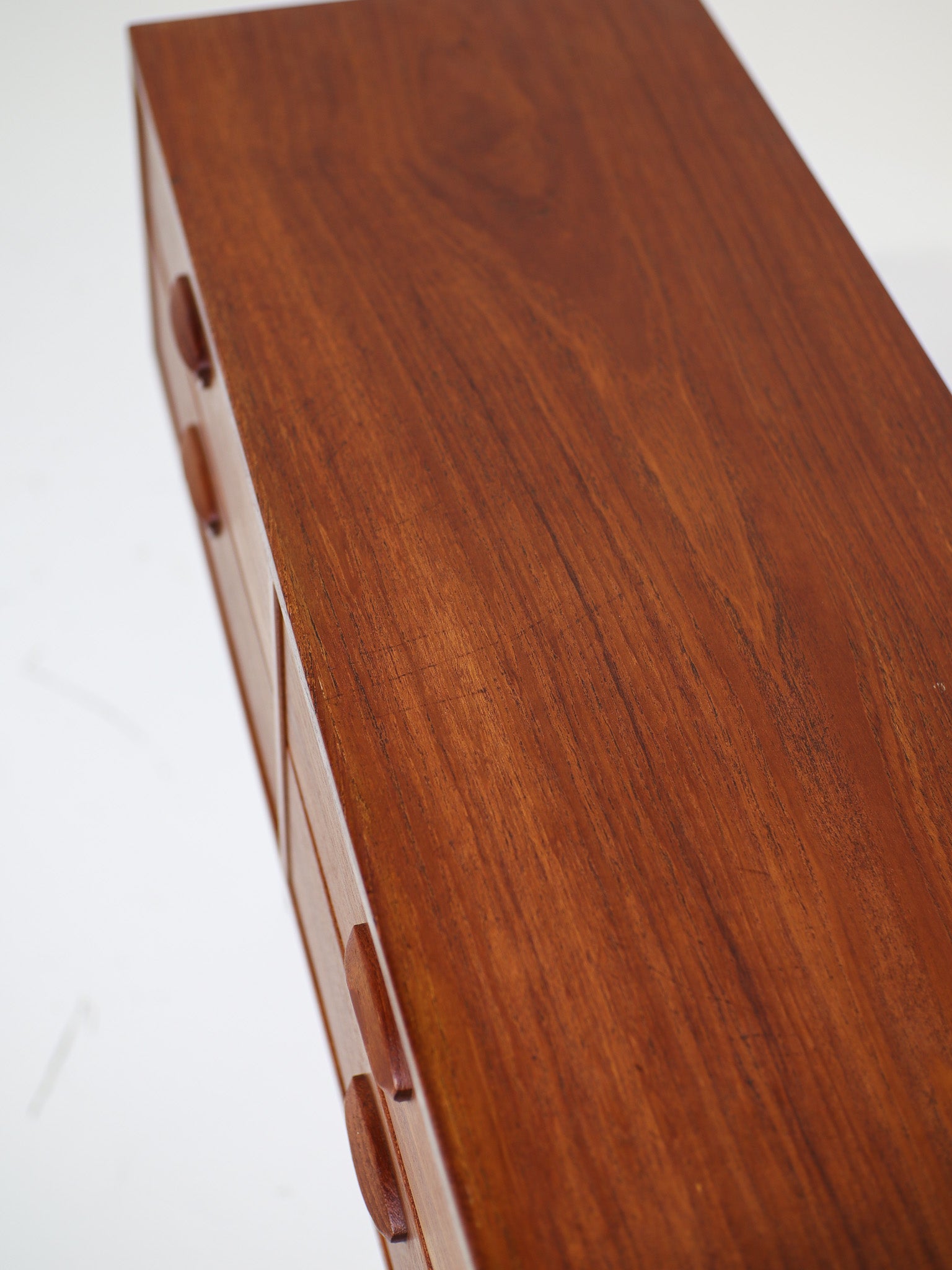 Kai_Kristiansen_teak_chest_of_drawers,_Danish_1960s