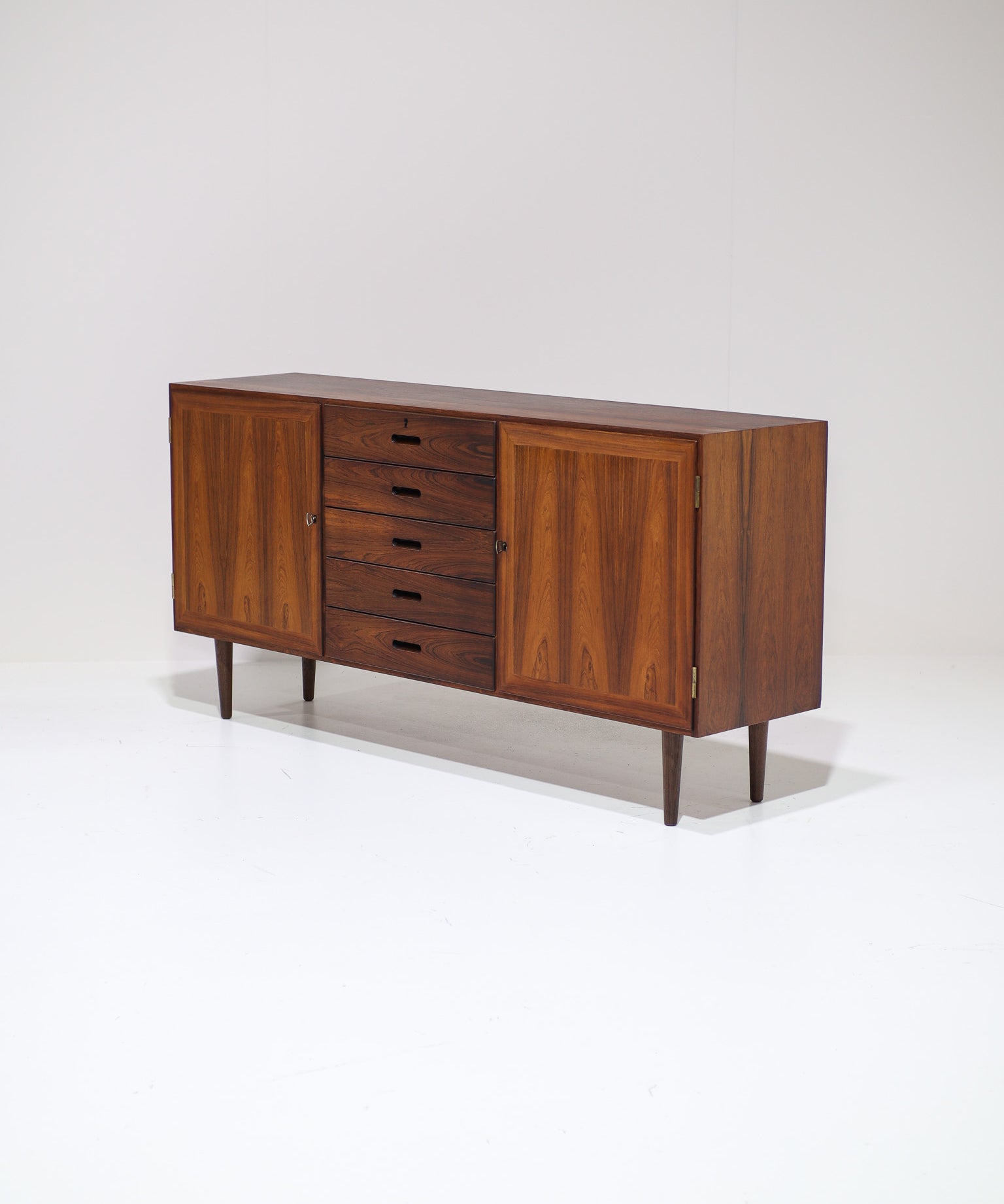 Kai_Winding_sideboard_rosewood_vintage_Danish_1960s