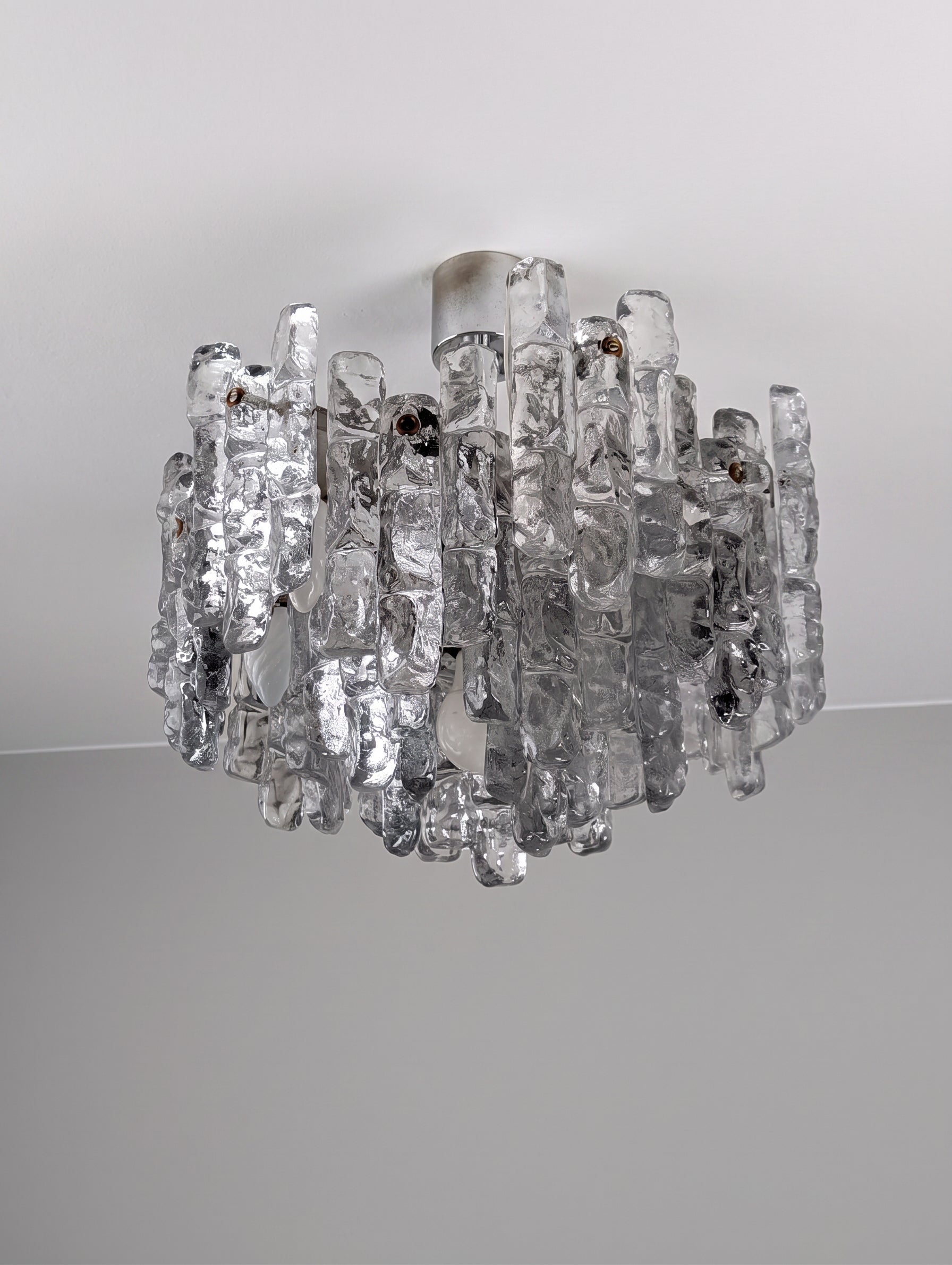 Ice_Glass_Chandelier_by_J.T._Kalmar,_Textured_Glass_and_Chrome,_Austria,_1970s
