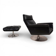 Set_of_Kaufeld_Siesta_62_leather_lounge_chair_with_ottoman_by_Jacques_Brule,_1960