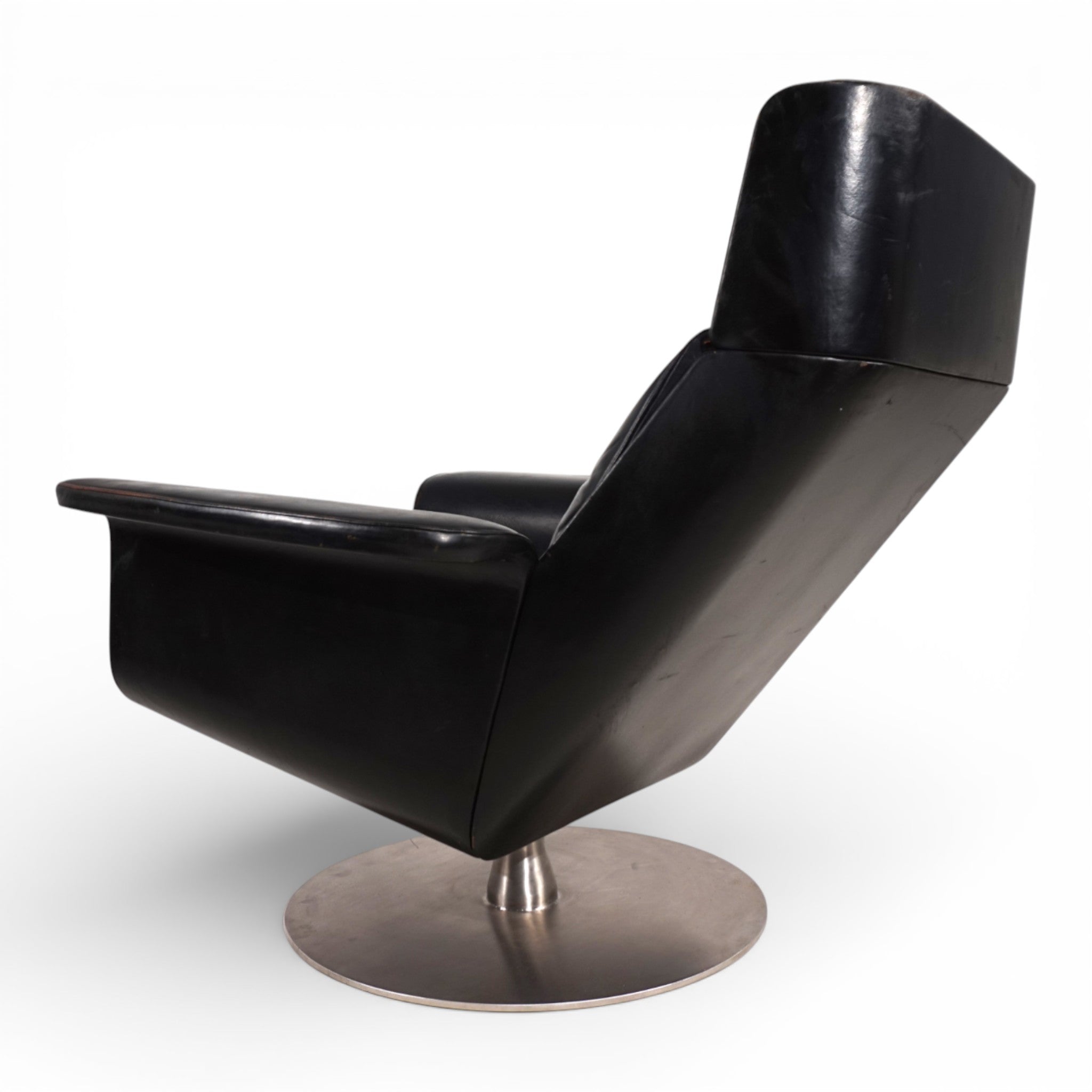 Set_of_Kaufeld_Siesta_62_leather_lounge_chair_with_ottoman_by_Jacques_Brule,_1960
