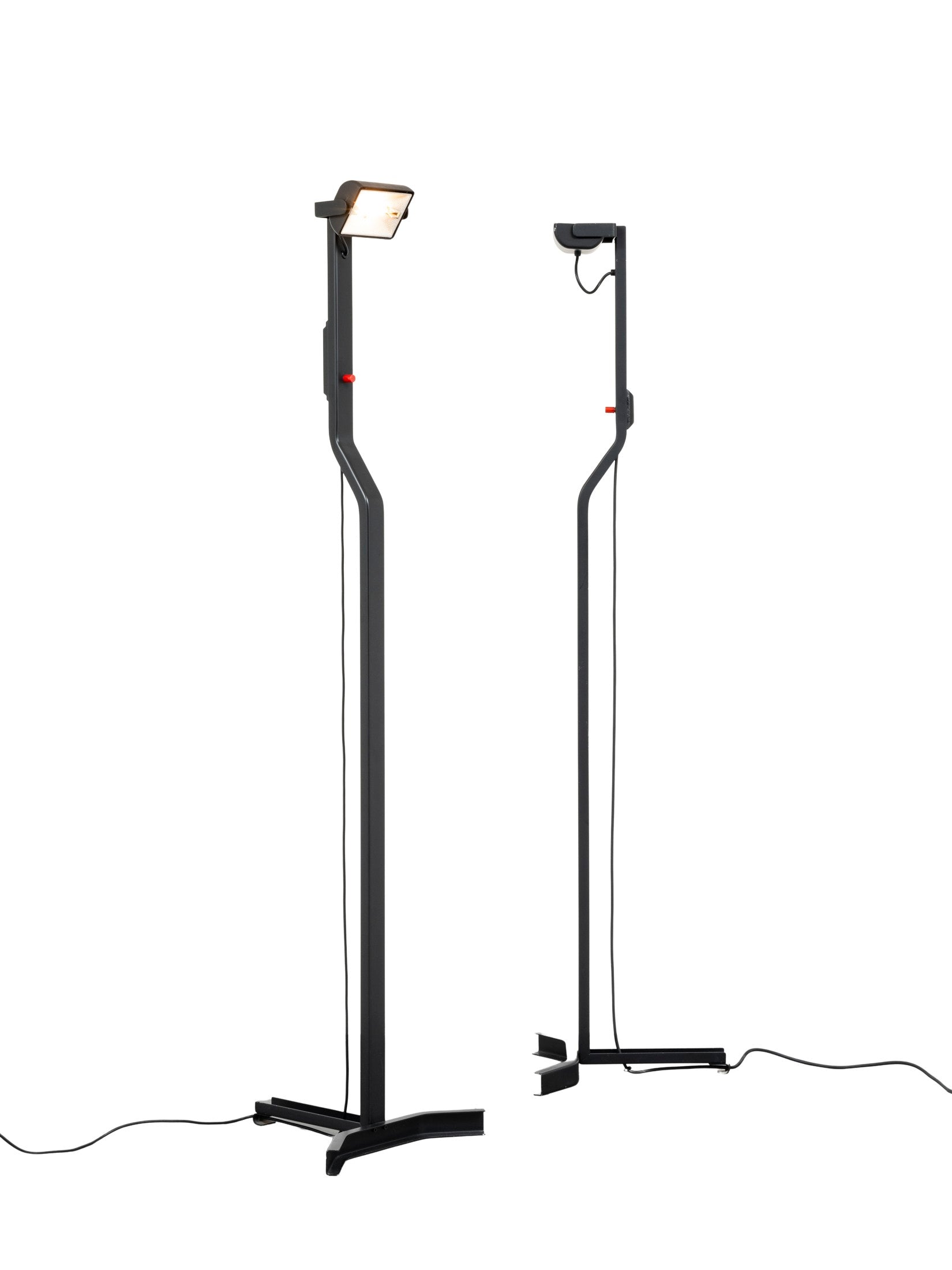 Set_of_2_Kazuhide_Takahama_“Sirio_T”_floor_lamps_for_Sirrah,_1970s