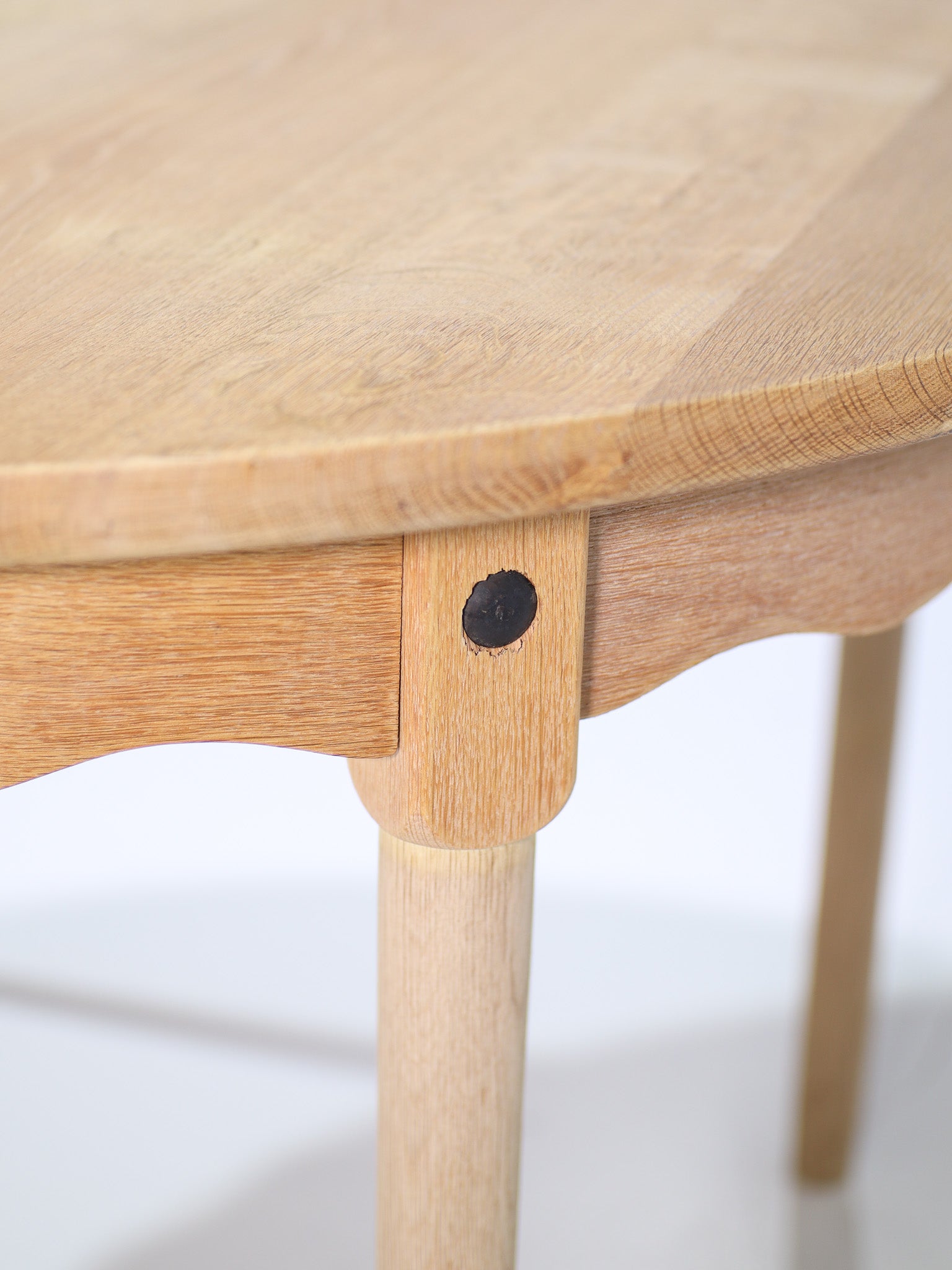 Kjaernulf_extendable_dining_table_in_oak,_Danish_vintage