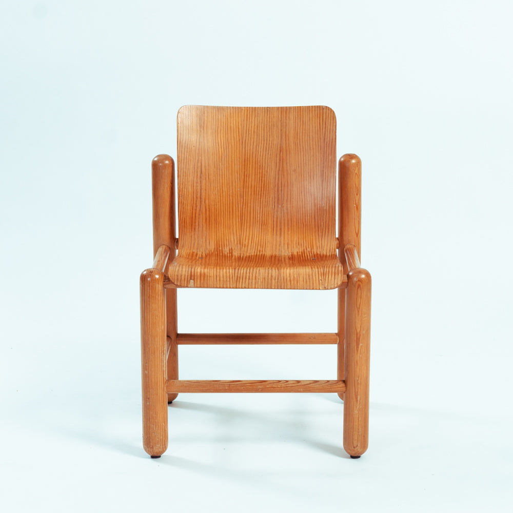 Set_of_2_Brutalist_Wooden_Chairs_by_Knud_Friis_and_Elmar_Moltke_Nielsen,_1970s,_Denmark