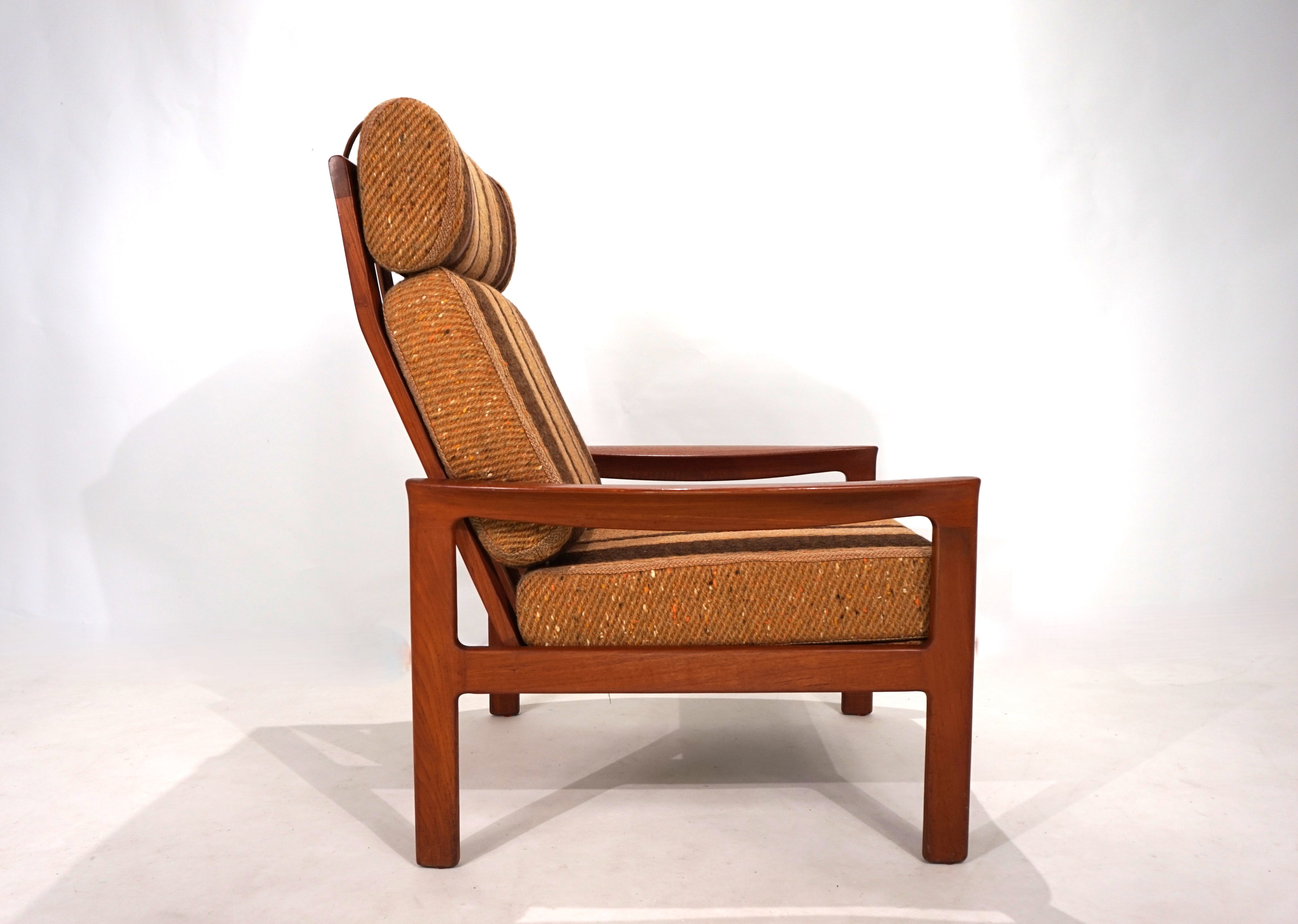 Komfort_teak_armchair_by_Arne_Wahl_Iversen,_1960