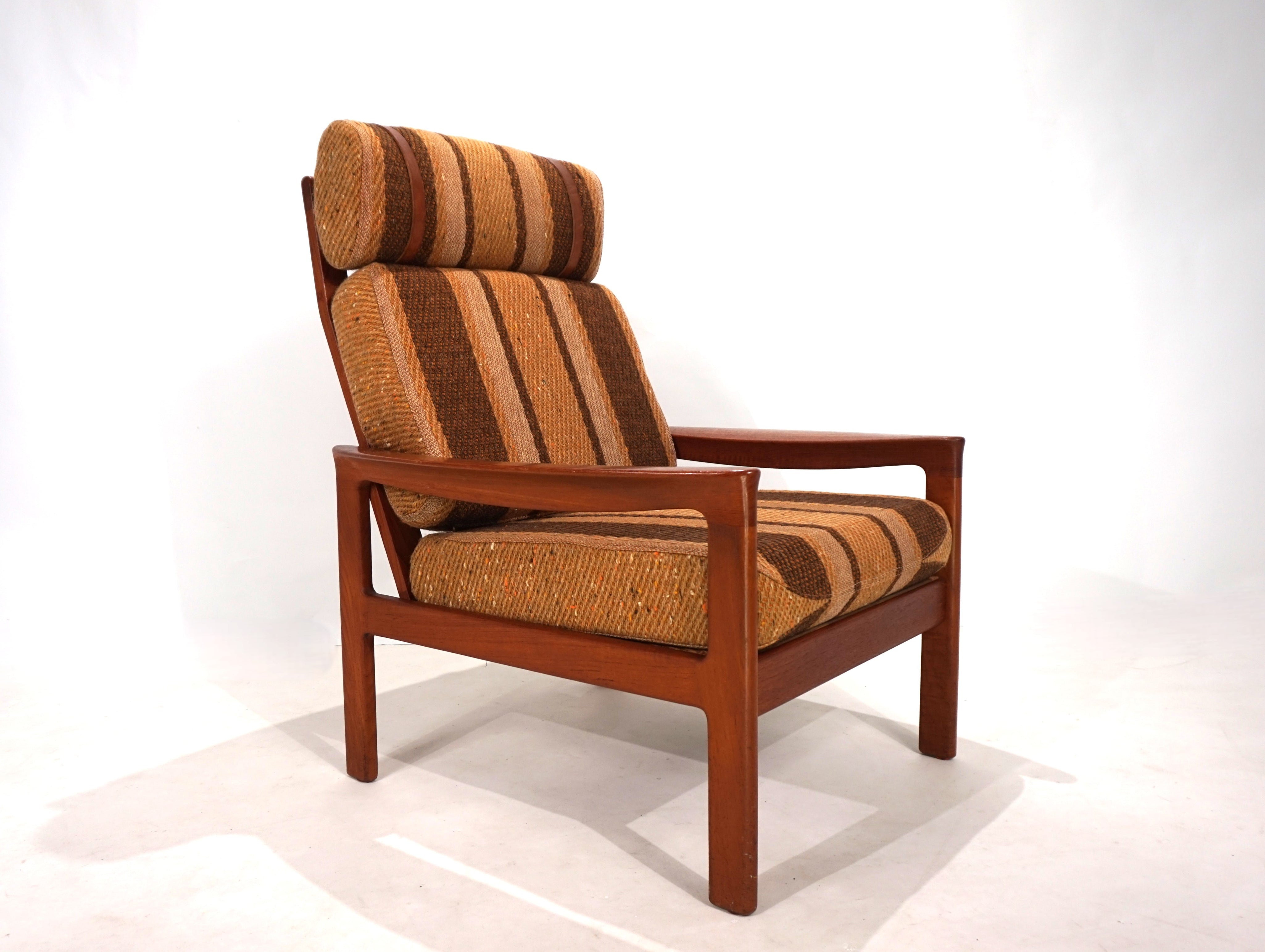 Komfort_teak_armchair_by_Arne_Wahl_Iversen,_1960