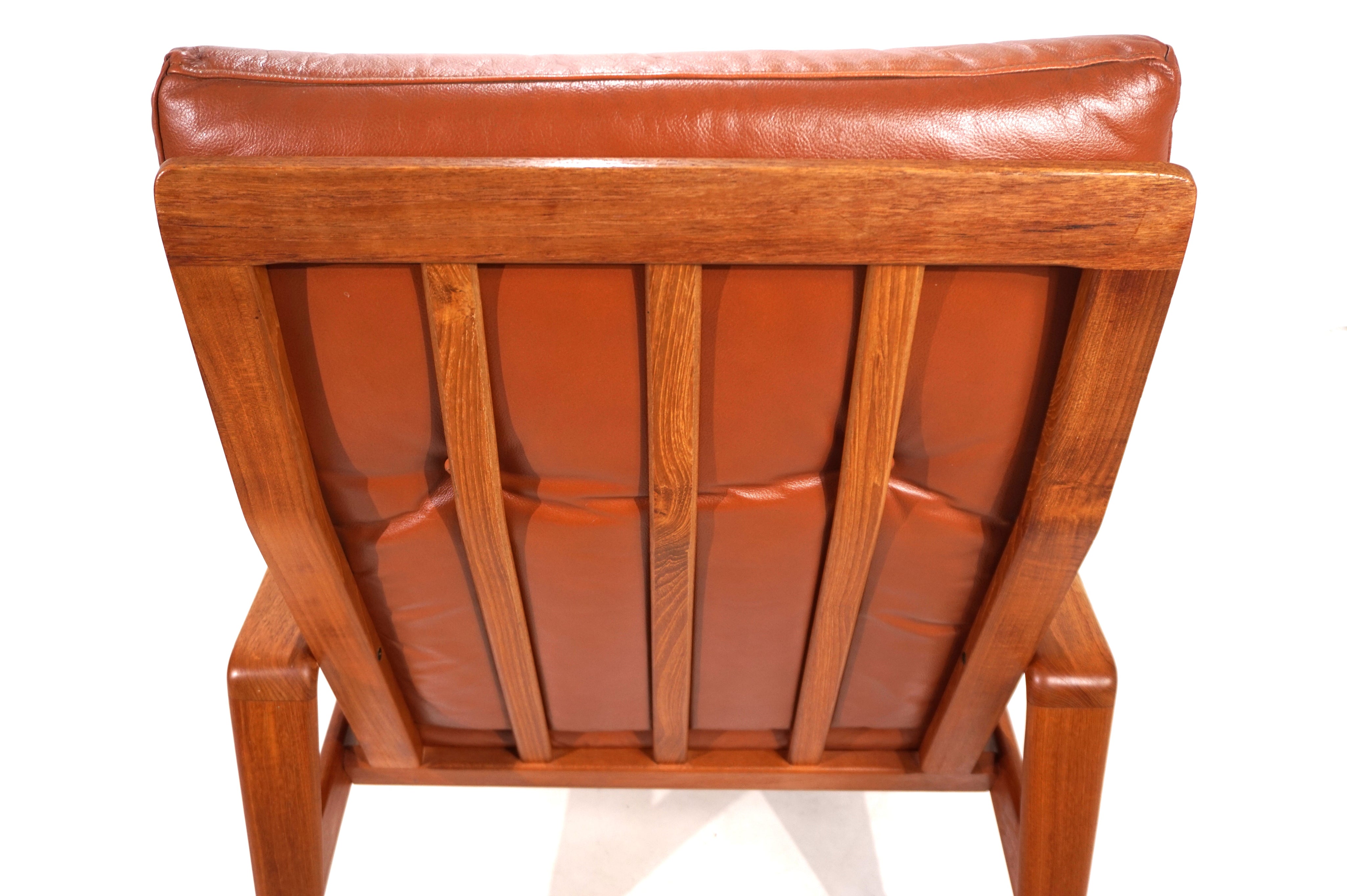 Komfort_teak_leather_armchair_by_Arne_Wahl_Iversen,_1960