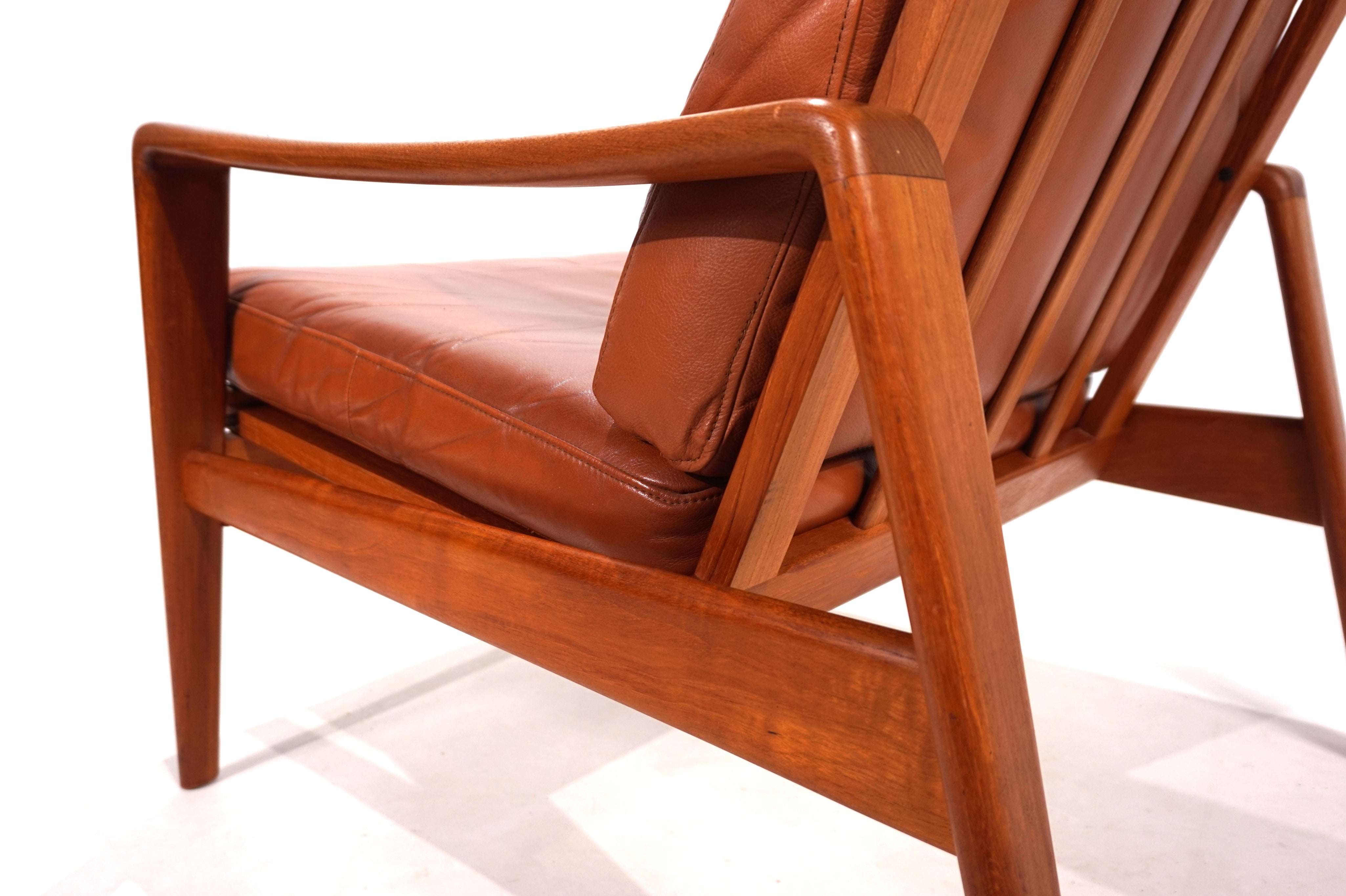 Komfort_teak_leather_armchair_by_Arne_Wahl_Iversen,_1960