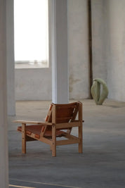 Kurt_Østervig_Hunting_Chair_in_Oak_and_Leather,_Denmark_1960s