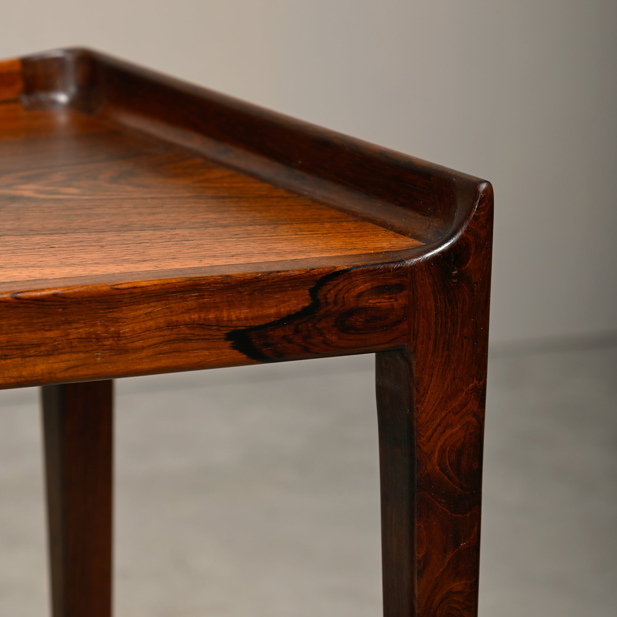 Set_of_3_Nesting_Side_Tables_by_Kurt_Østervig_for_Jason_Møbler,_Rosewood,_Denmark_1958
