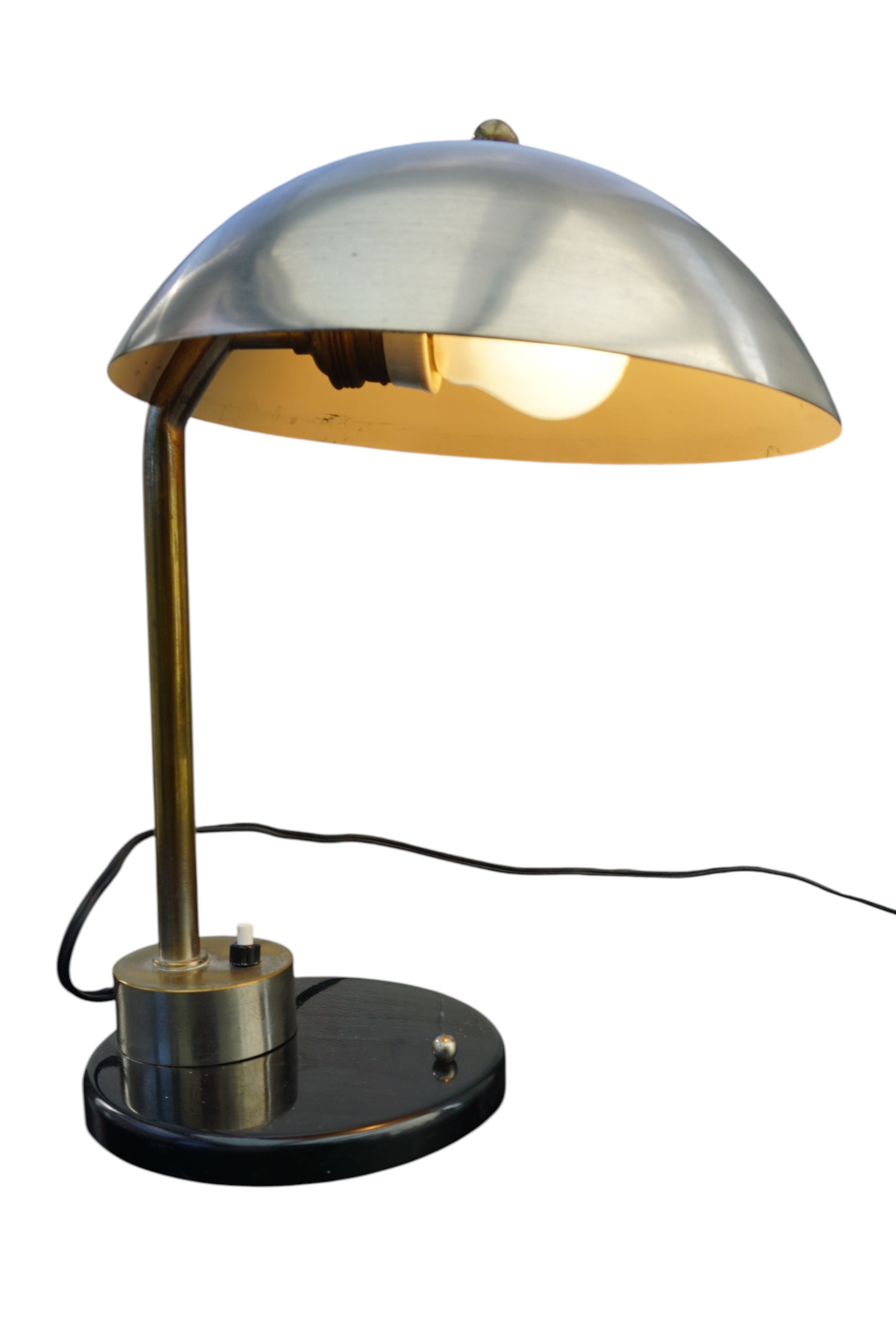 Early_Modernist_Desk_Lamp_by_KMD_Daalderop_Attributed_to_Kurt_Versen,_Dutch_Bauhaus_Industrial_Lighting,_1930s