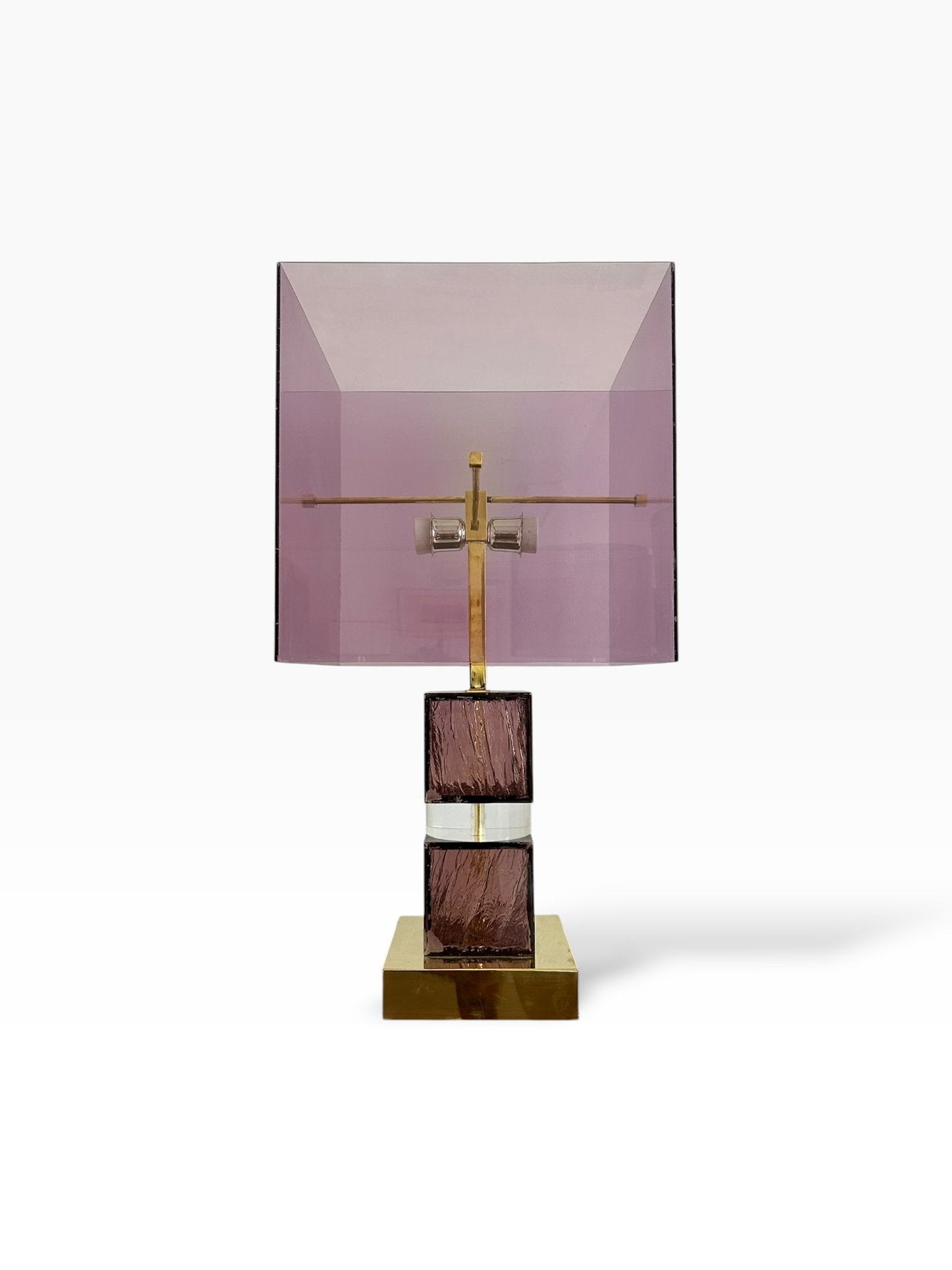 Italian_Table_Lamp_Attributed_to_Romeo_Rega_in_Mauve_Lucite_and_Brass,_1970s