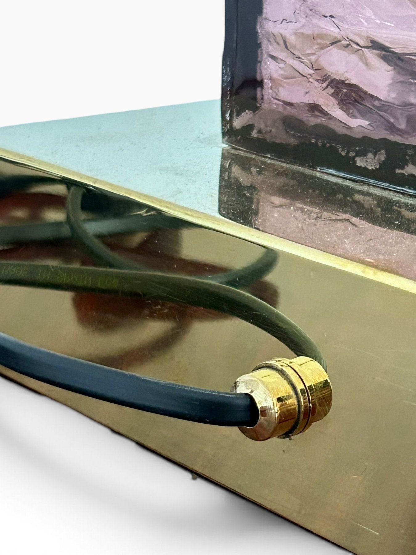 Italian_Table_Lamp_Attributed_to_Romeo_Rega_in_Mauve_Lucite_and_Brass,_1970s