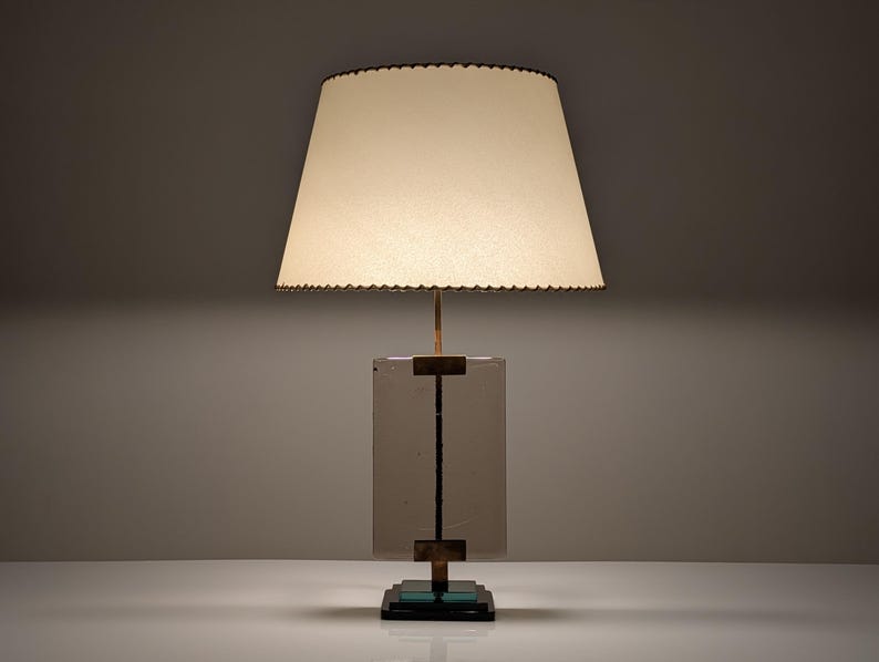 Lamp_by_Pietro_Chiesa_for_Fontana_Arte_in_Crystal_and_Brass