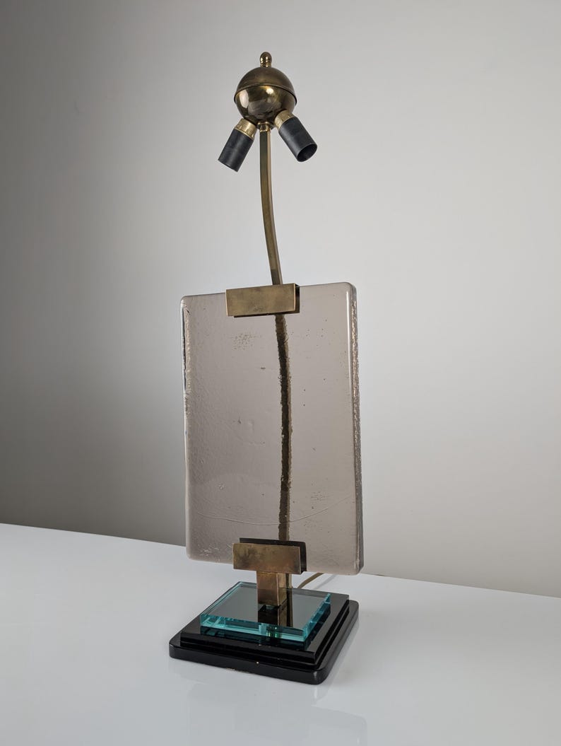 Lamp_by_Pietro_Chiesa_for_Fontana_Arte_in_Crystal_and_Brass