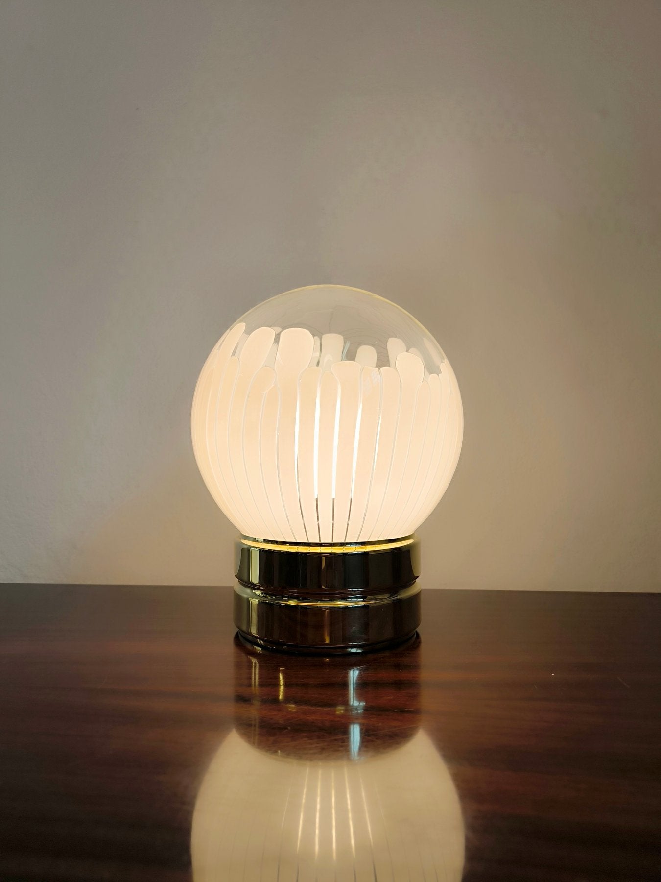 Lampada_Anemone_di_Ludovico_Diaz_De_Santillana_per_Venini,_1960