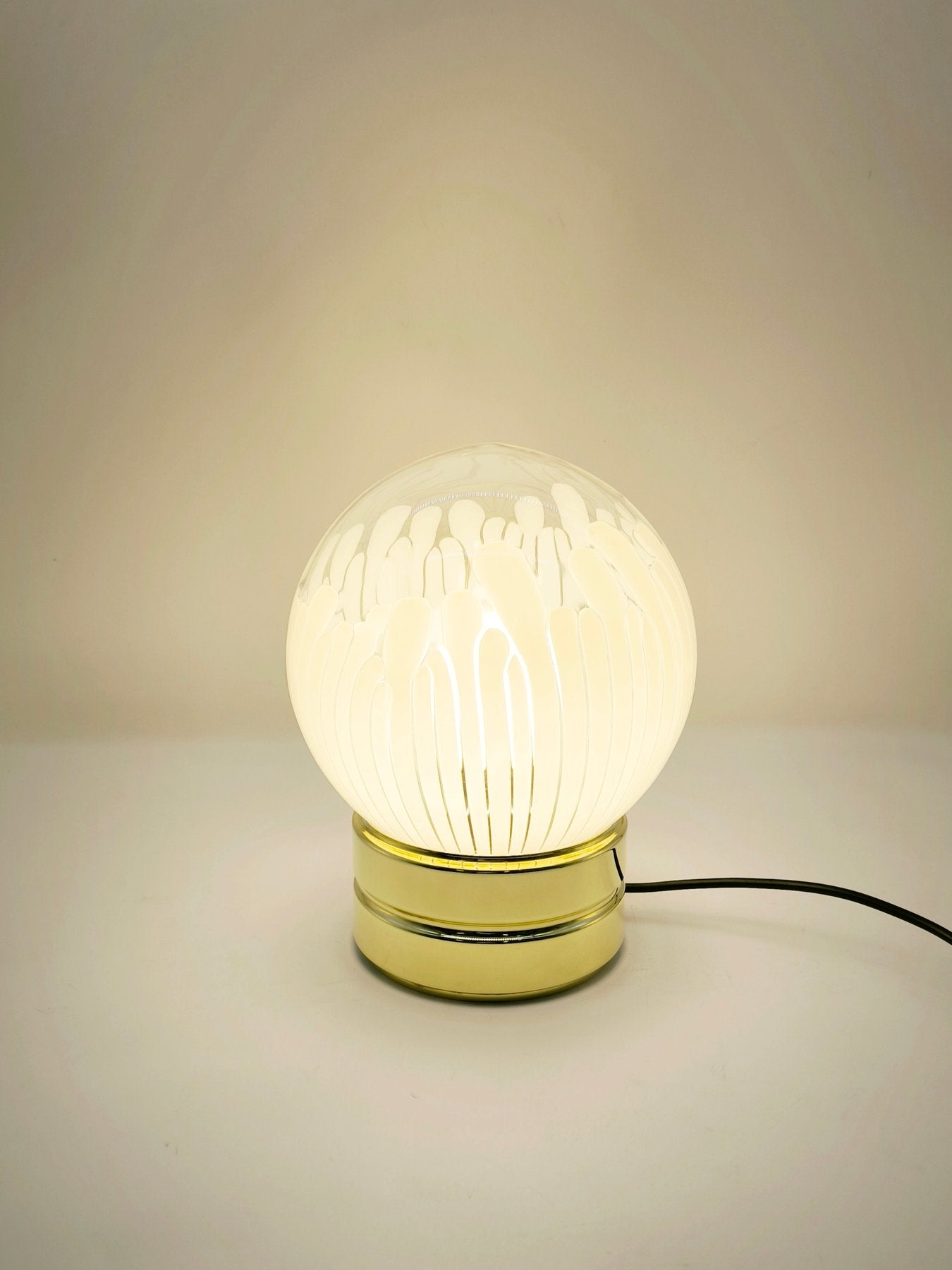 Lampada_Anemone_di_Ludovico_Diaz_De_Santillana_per_Venini,_1960