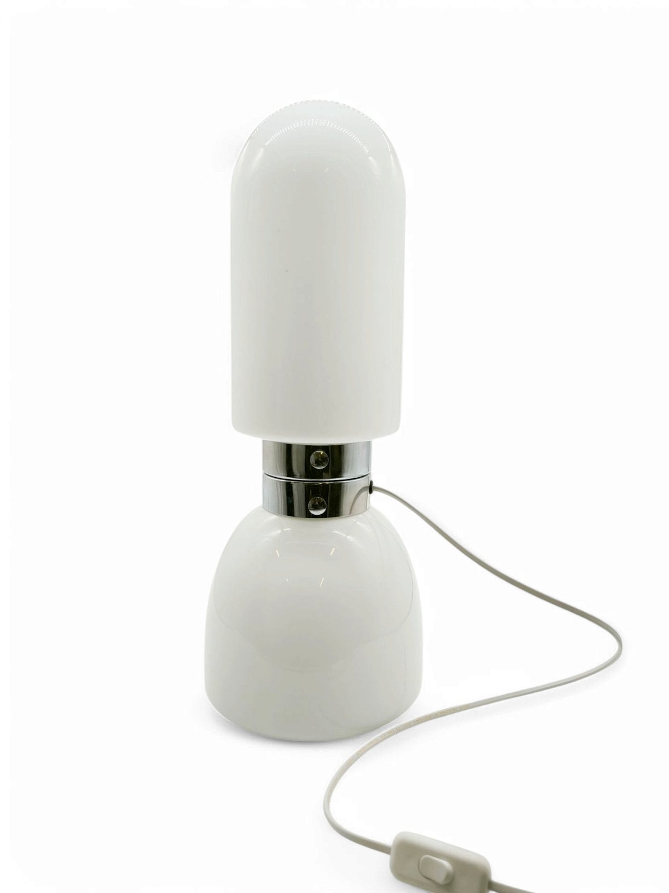 Lampada_Birillo_di_Vistosi_(Attr.)_in_vetro_di_Murano_opalino_,__1960