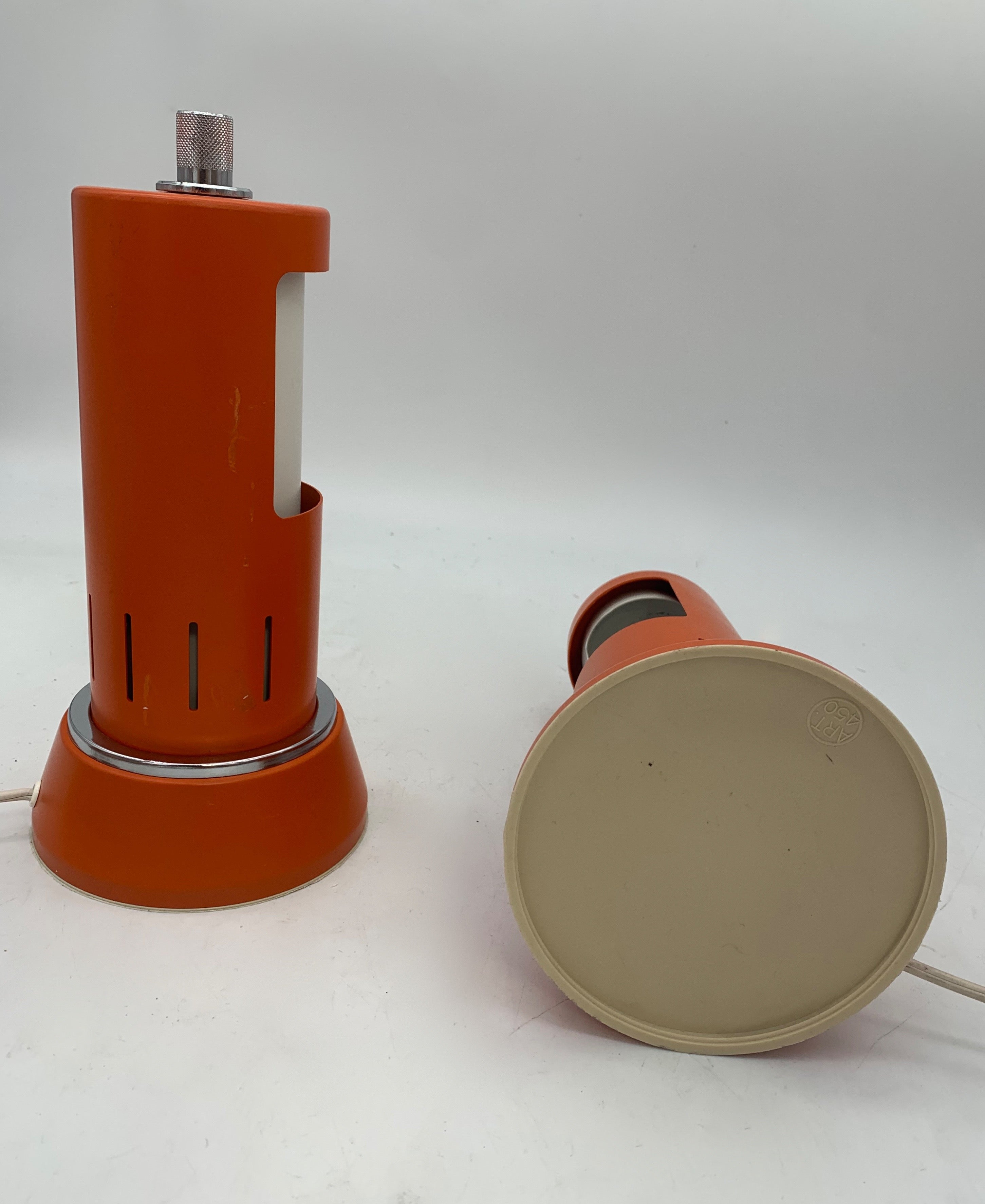 Set_of_2_Space_Age_Table_Lamps_in_Orange_Metal,_Italian_Modern_Design,_1970s