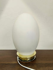Lampada_Egg_in_vetro_di_Murano_opalino_di_Manifattura_Di_Murano,_1960