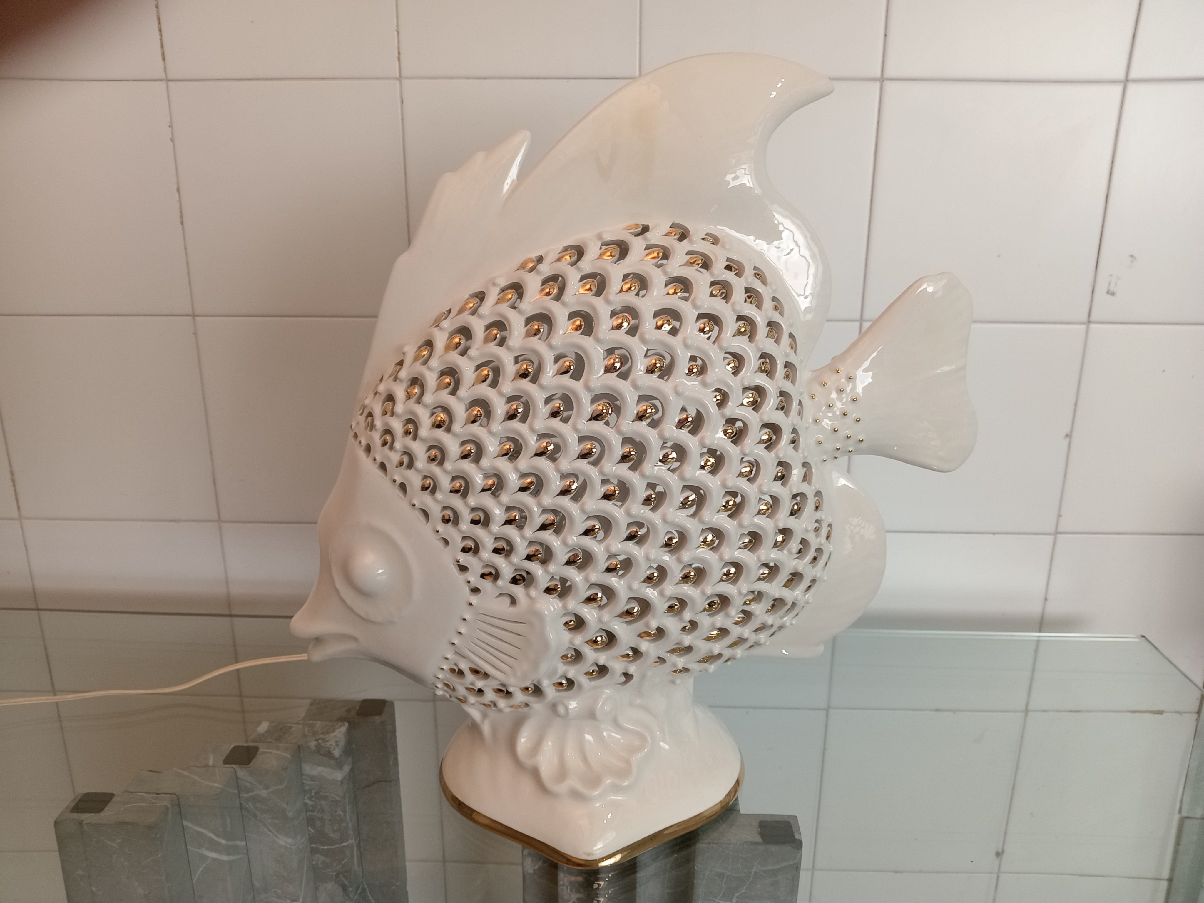 Vintage_Fish-Shaped_Lamp_by_G.E.S.,_Hand-Pierced_Decorative_Design,_Sesto_Fiorentino,_Italy,_1960s