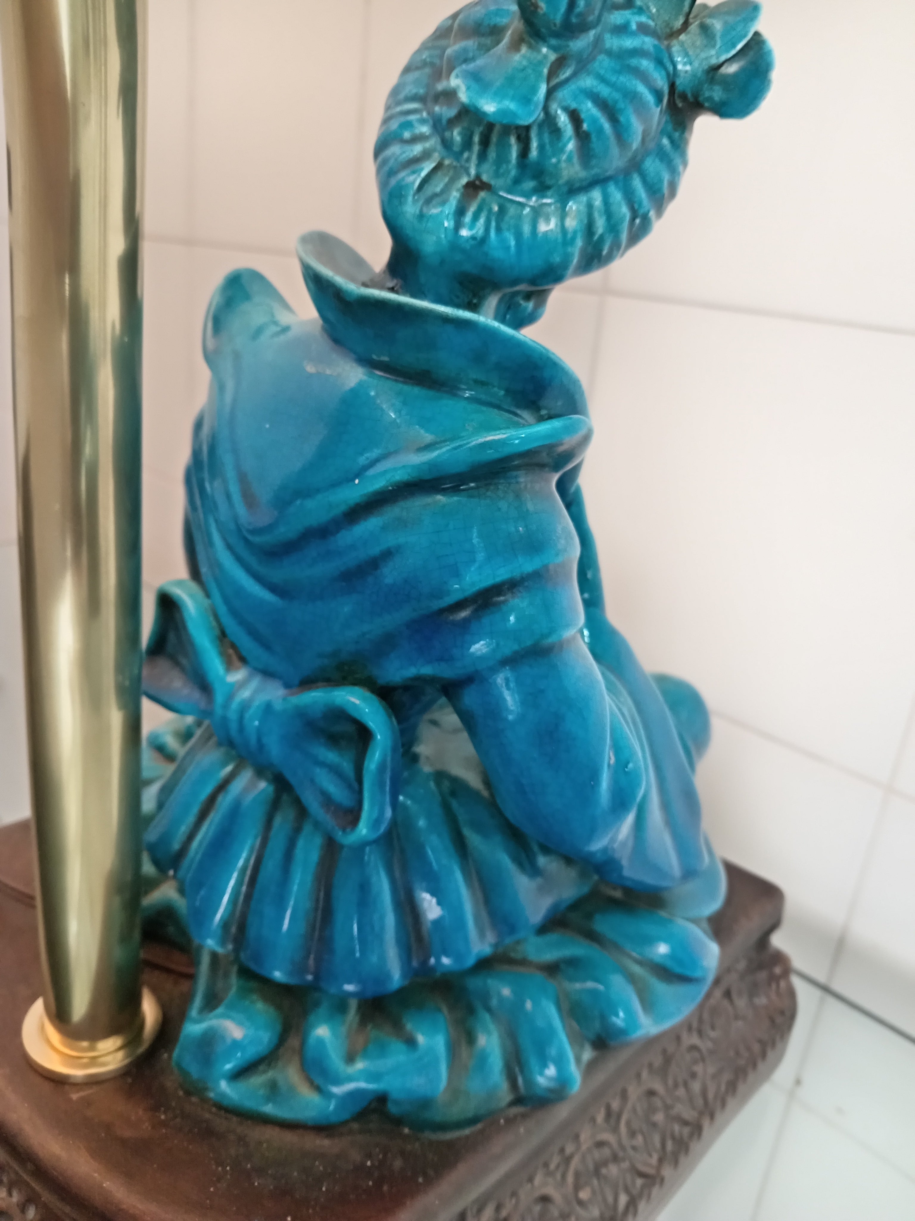 Geisha_Sculptural_Ceramic_Table_Lamp_by_G.E.S.,_Sesto_Fiorentino,_Italy