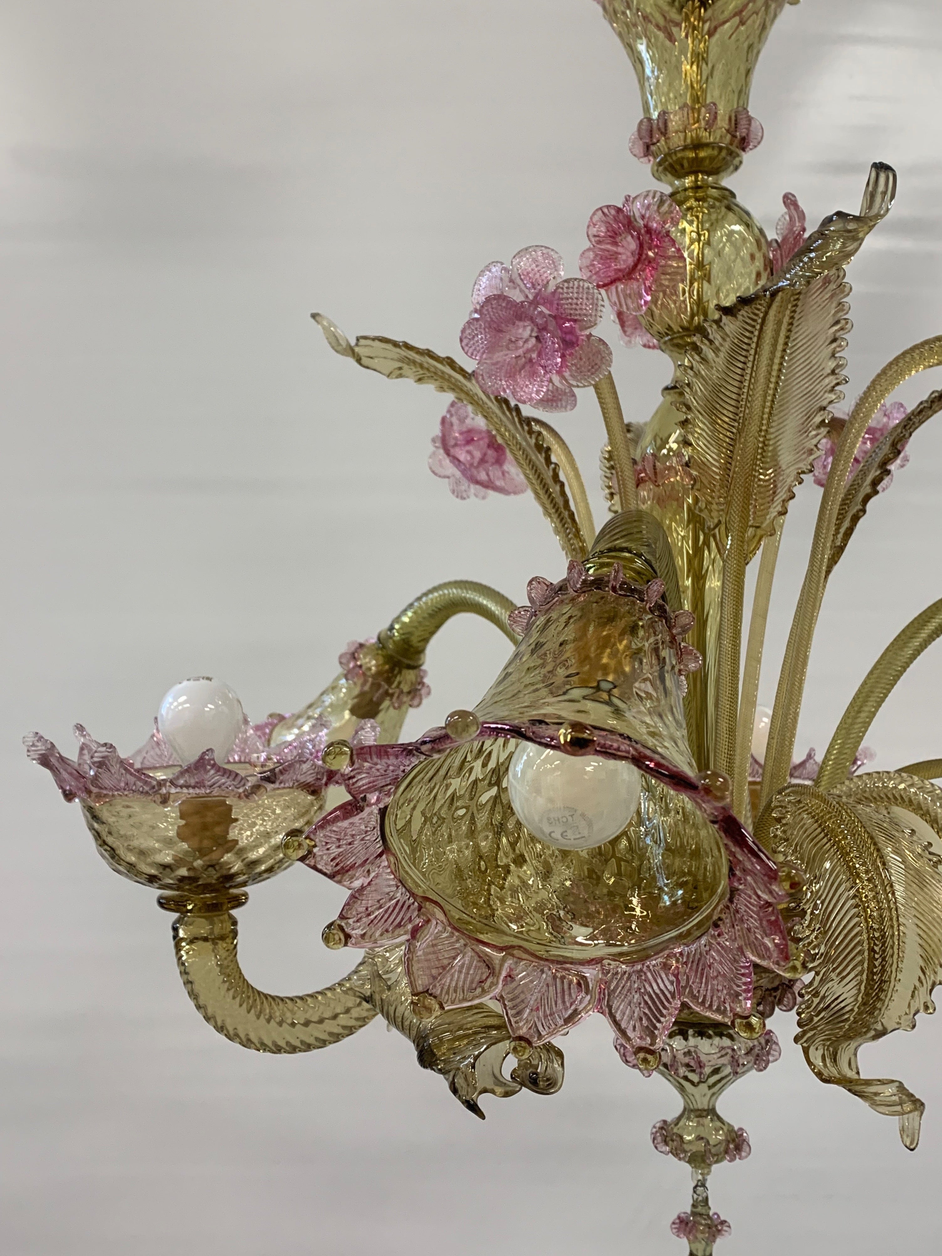 Cesare_Toso_Attributed_Murano_Glass_6_Light_Floral_Chandelier,_Italy