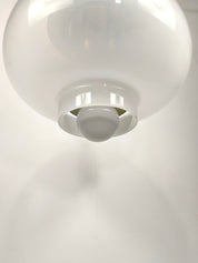 Lampadario_tubolare_attribuito_a_Mazzega_1960_Italia