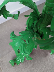 Large_acanthus_leaf_metal_floor_lamp,_1950s