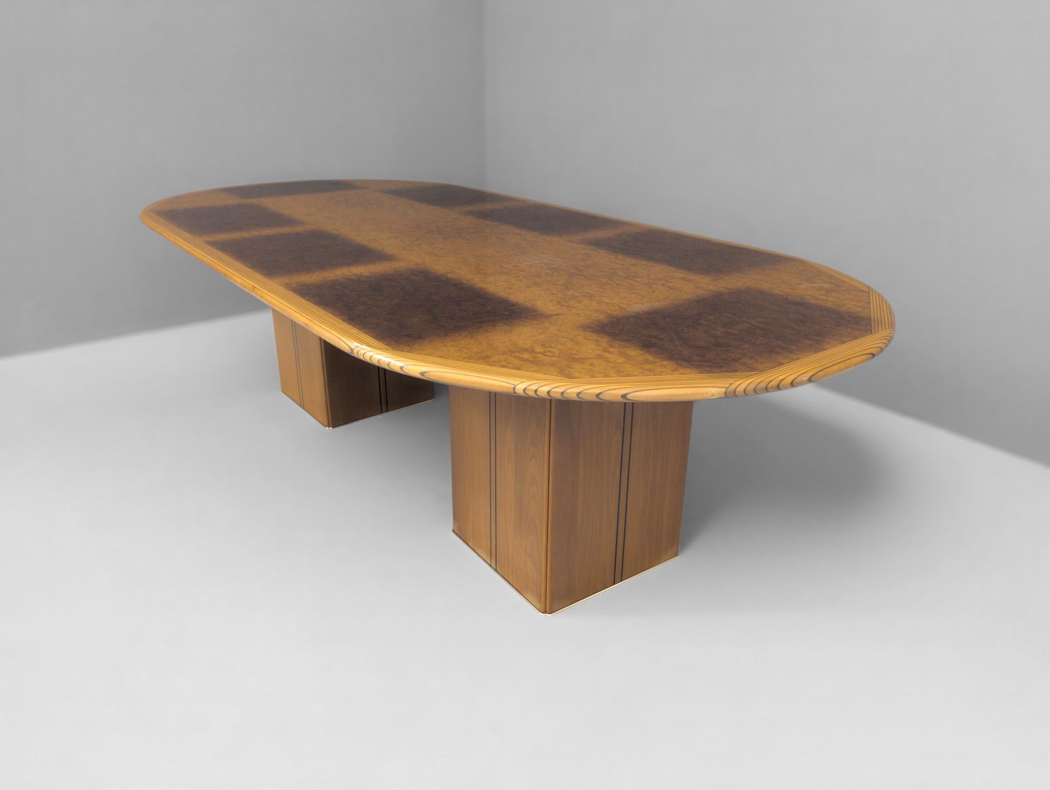 Large_Africa_Table_by_Afra_&_Tobia_Scarpa_for_Maxalto,_1970s