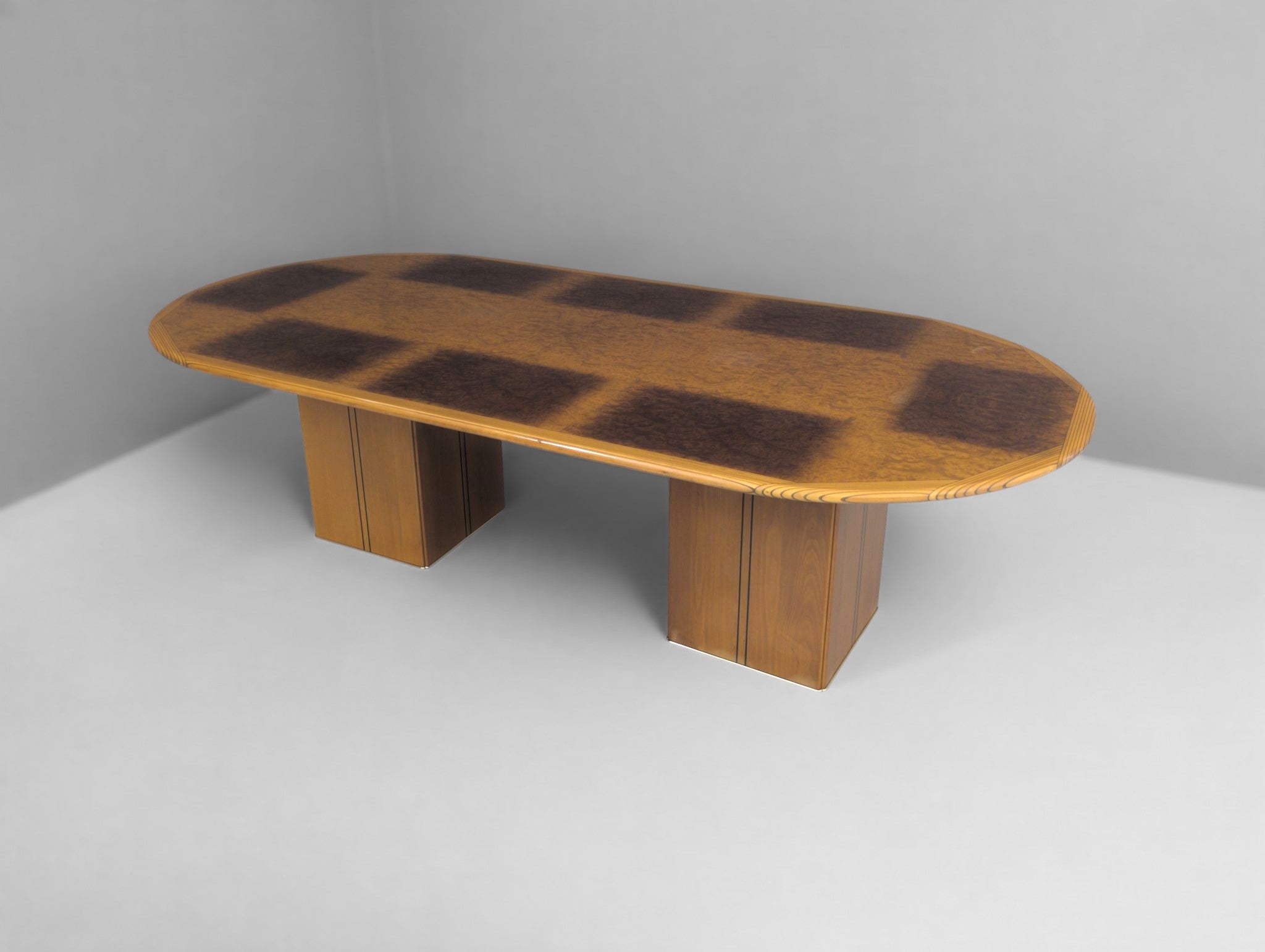 Large_Africa_Table_by_Afra_&_Tobia_Scarpa_for_Maxalto,_1970s