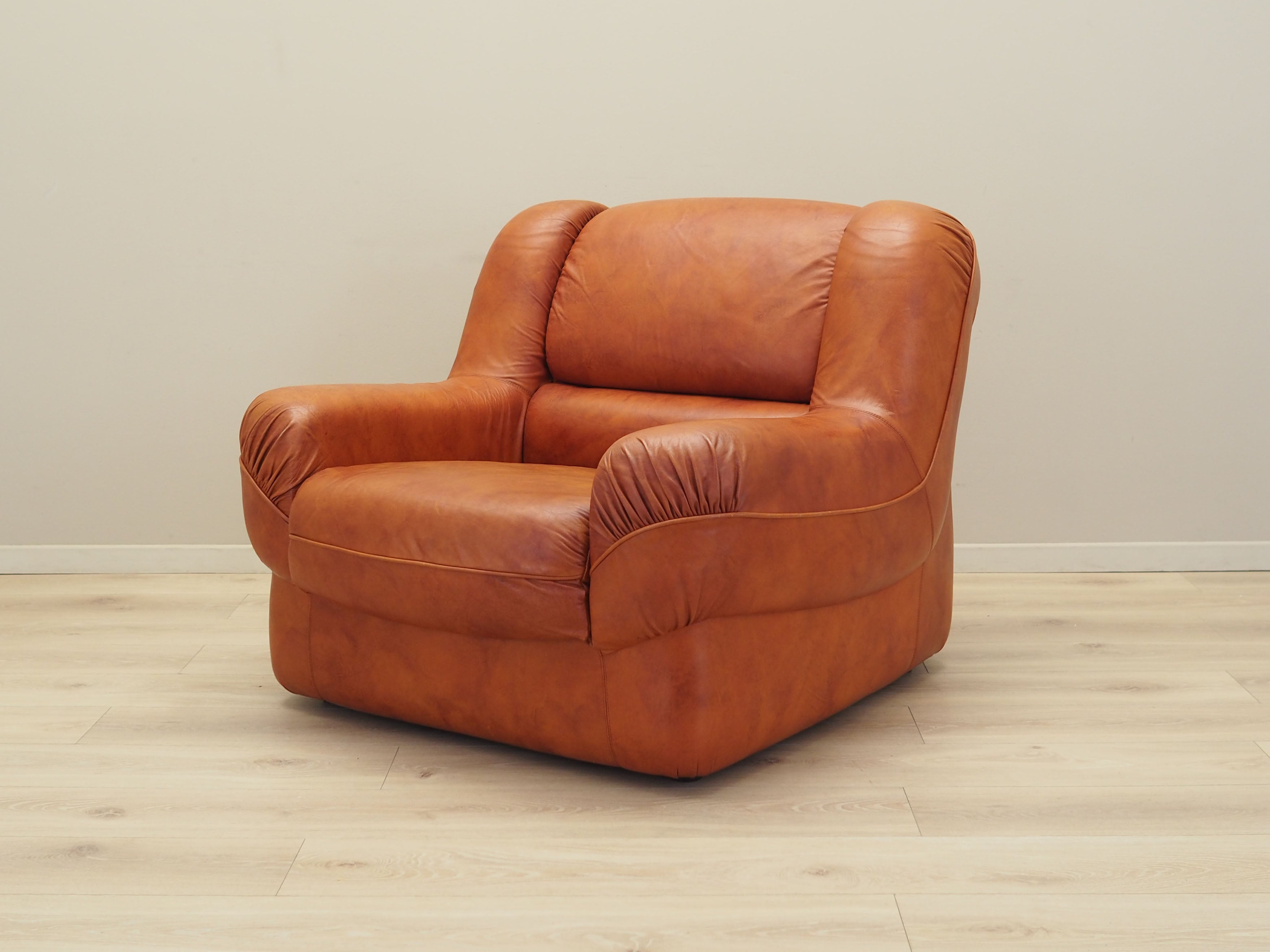 Large_Armchair,_Mimo_Padova,_Orange_Upholstery,_1970s,_Italy