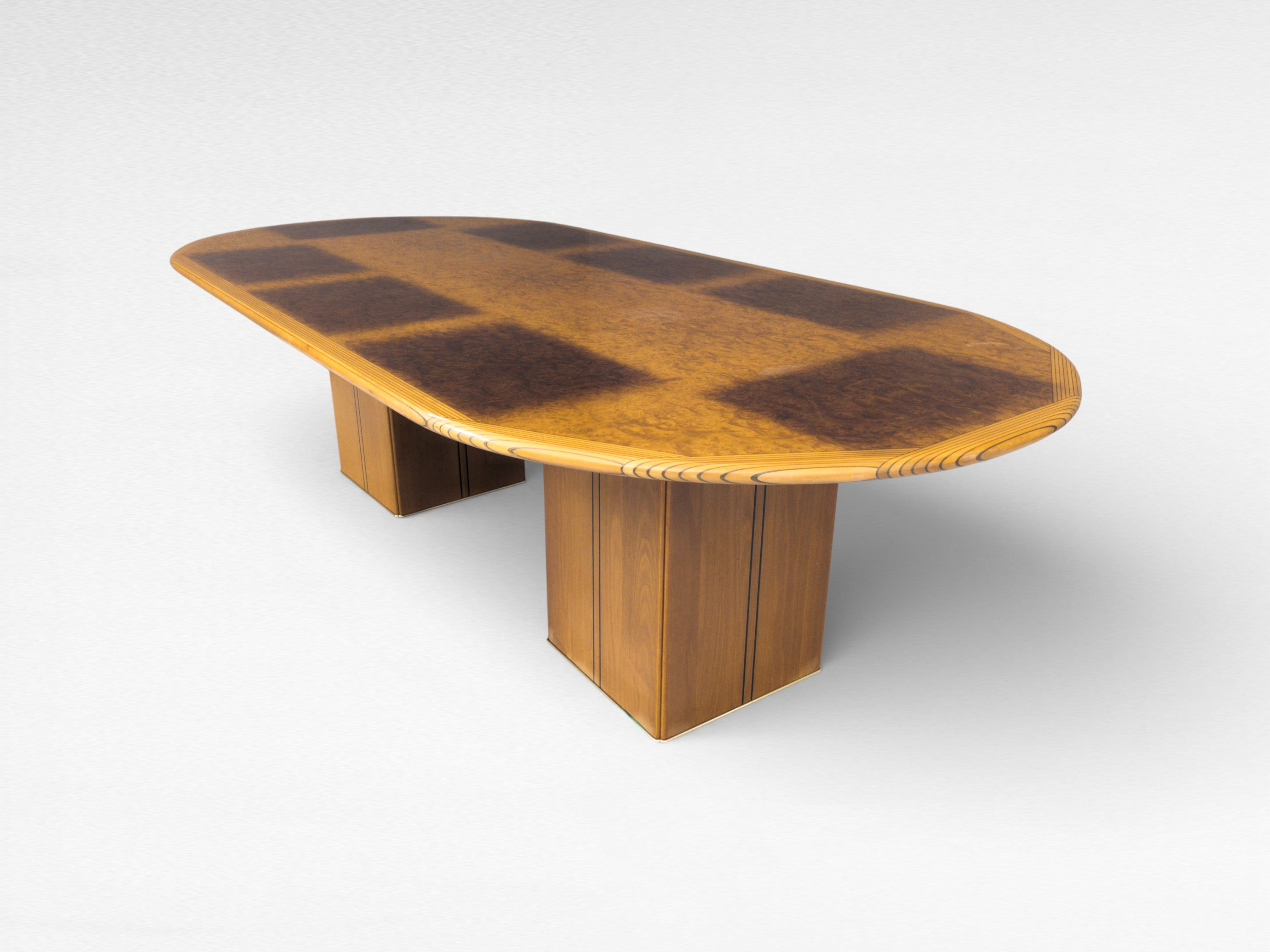 Afra_&_Tobia_Scarpa_Africa_Series_Large_Oval_Dining_Table_for_Maxalto_in_Burlwood_and_Solid_Wood,_Italy,_1970s
