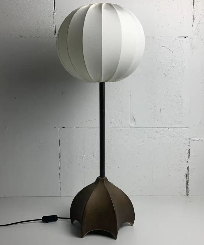 Large_Bronze_Brutalist_Table_Lamp_by_Jan_des_Bouvrie_for_Qasar,_1990s,_Netherlands