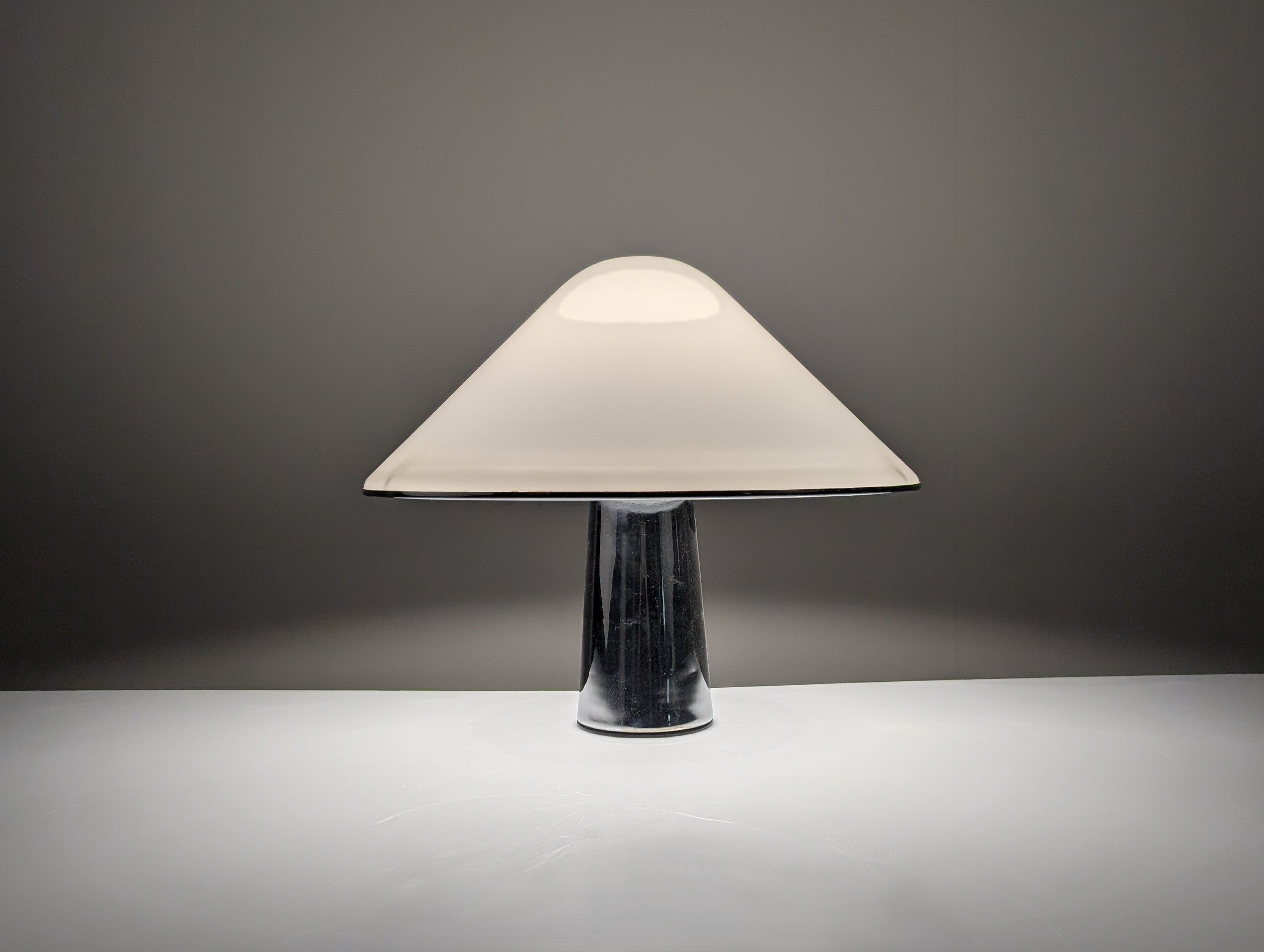 Large_Elpis_Table_Lamp_by_Harvey_Guzzini,_Chrome_and_Acrylic,_Italy,_1968