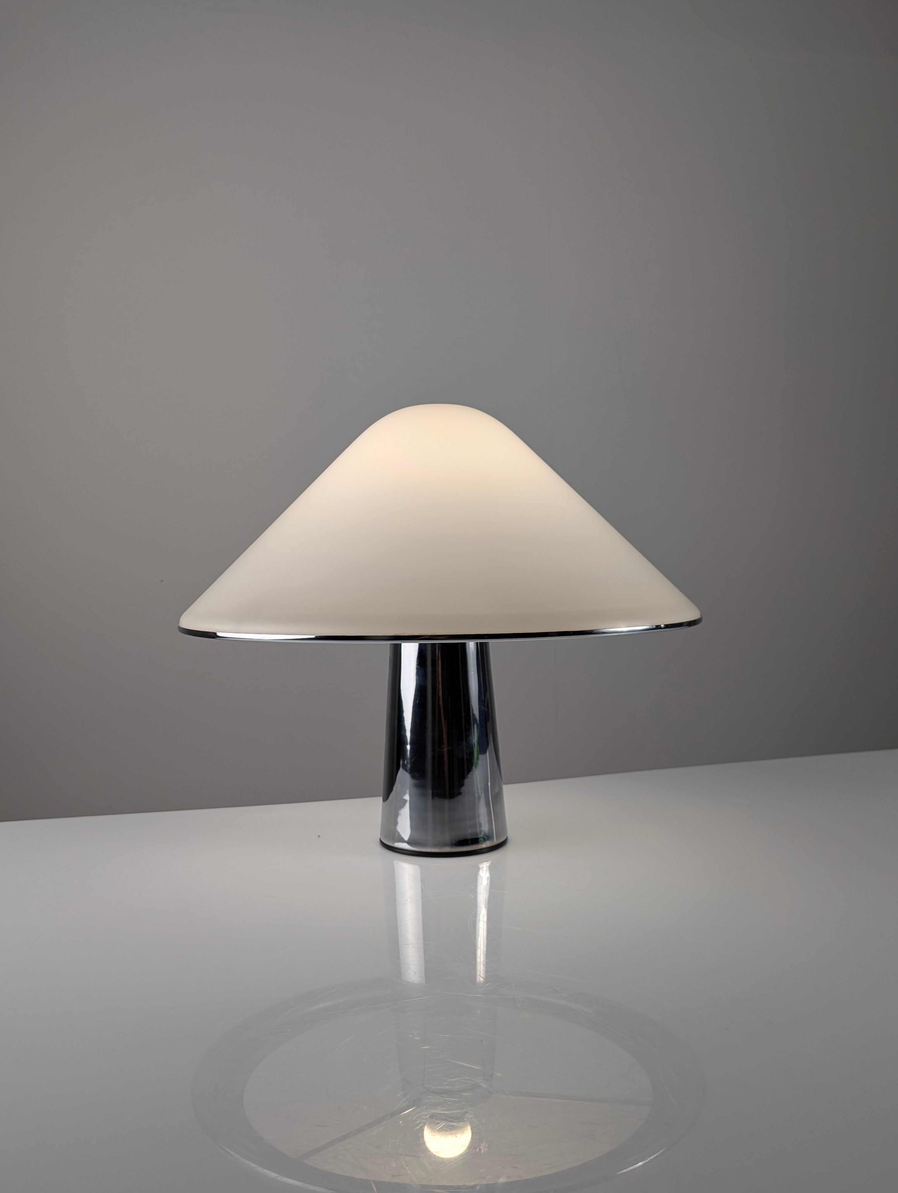 Large_Elpis_Table_Lamp_by_Harvey_Guzzini,_Chrome_and_Acrylic,_Italy,_1968