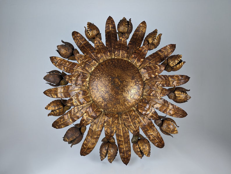 Large_gilt_floral_sun_lamp_1950s