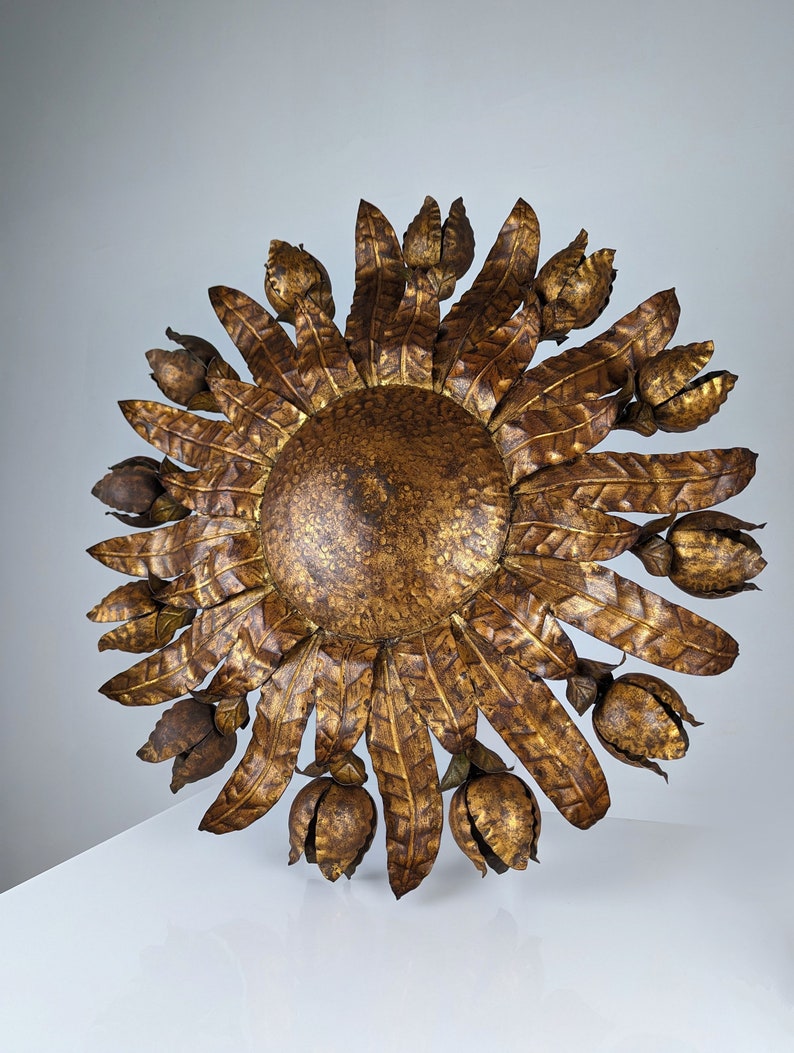 Large_gilt_floral_sun_lamp_1950s