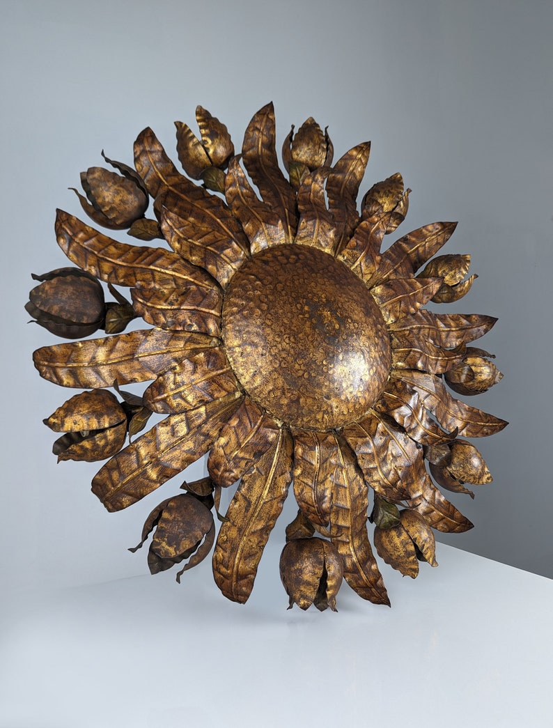 Large_gilt_floral_sun_lamp_1950s