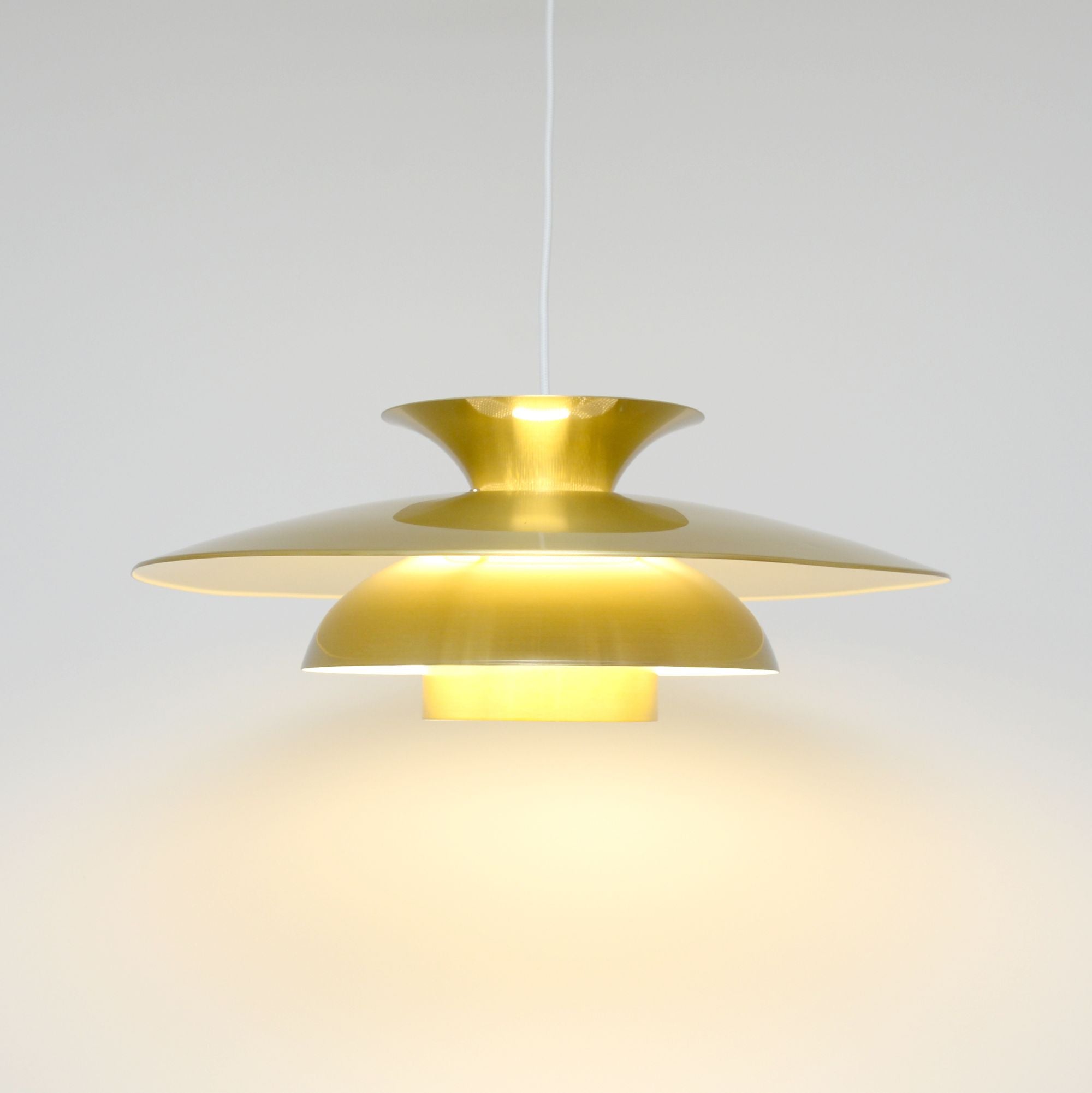 Scandinavian_Gold_Pendant_Lamp,_Denmark_1970s