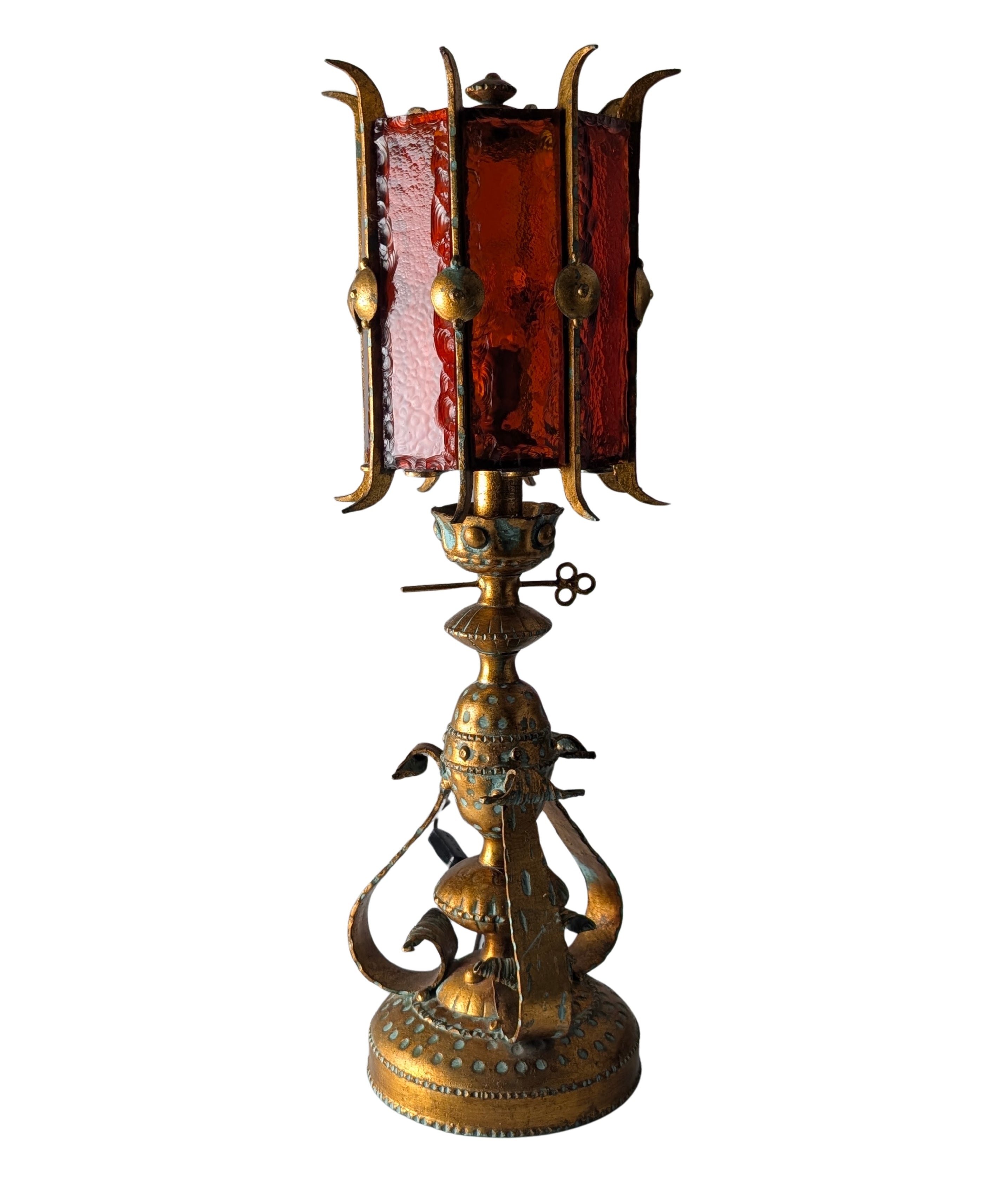 Large_Longobard_Gilded_Metal_and_Red_Hammered_Glass_Table_Lamp