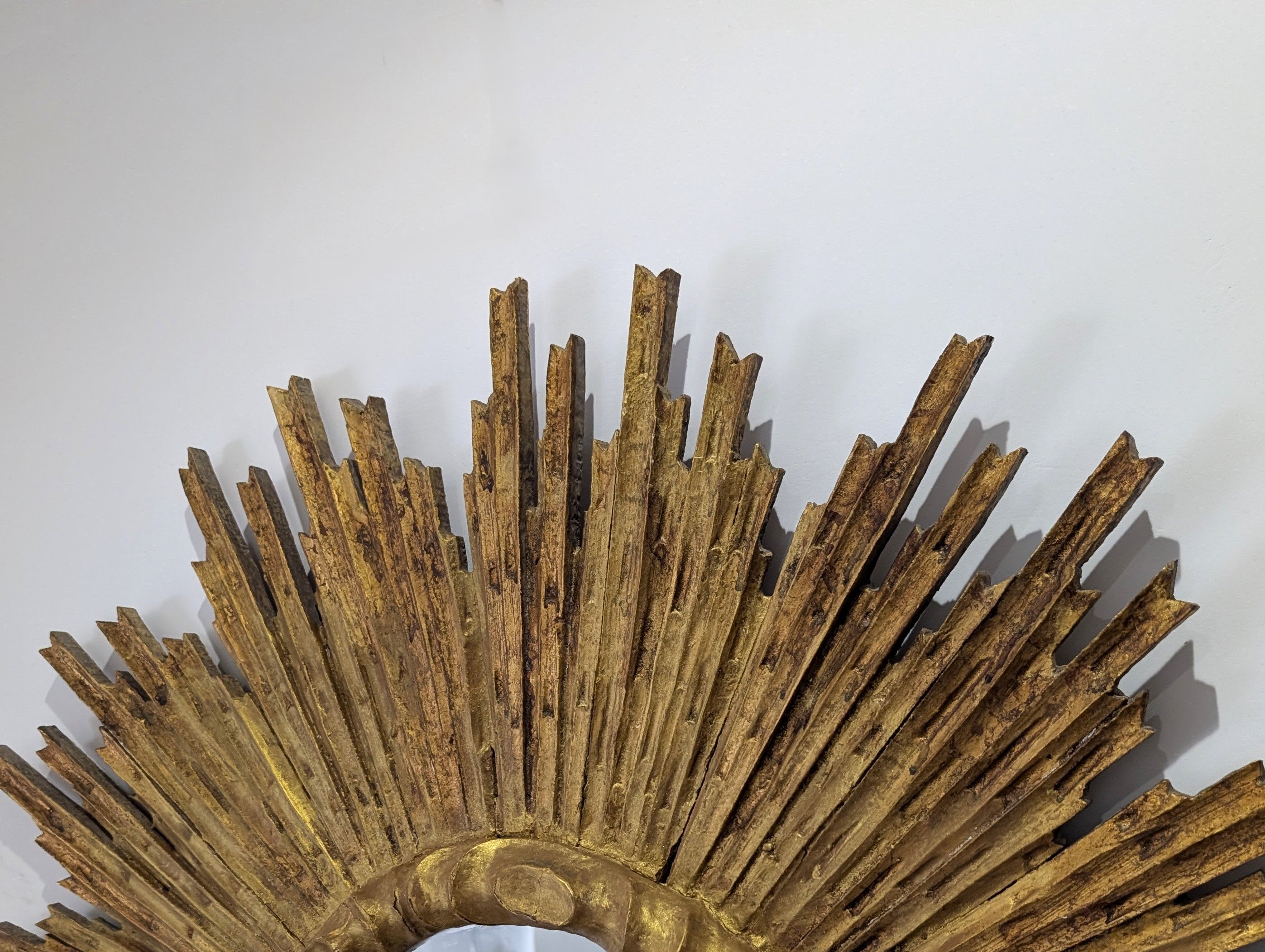 Large_Mid-Century_Gilt_Wood_Sunburst_Wall_Mirror,_Europe,_1950s