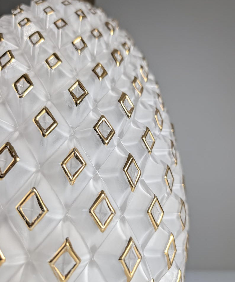 Large_Pineapple_Chandelier_in_Murano_Glass_and_Brass,_Italy_1970s