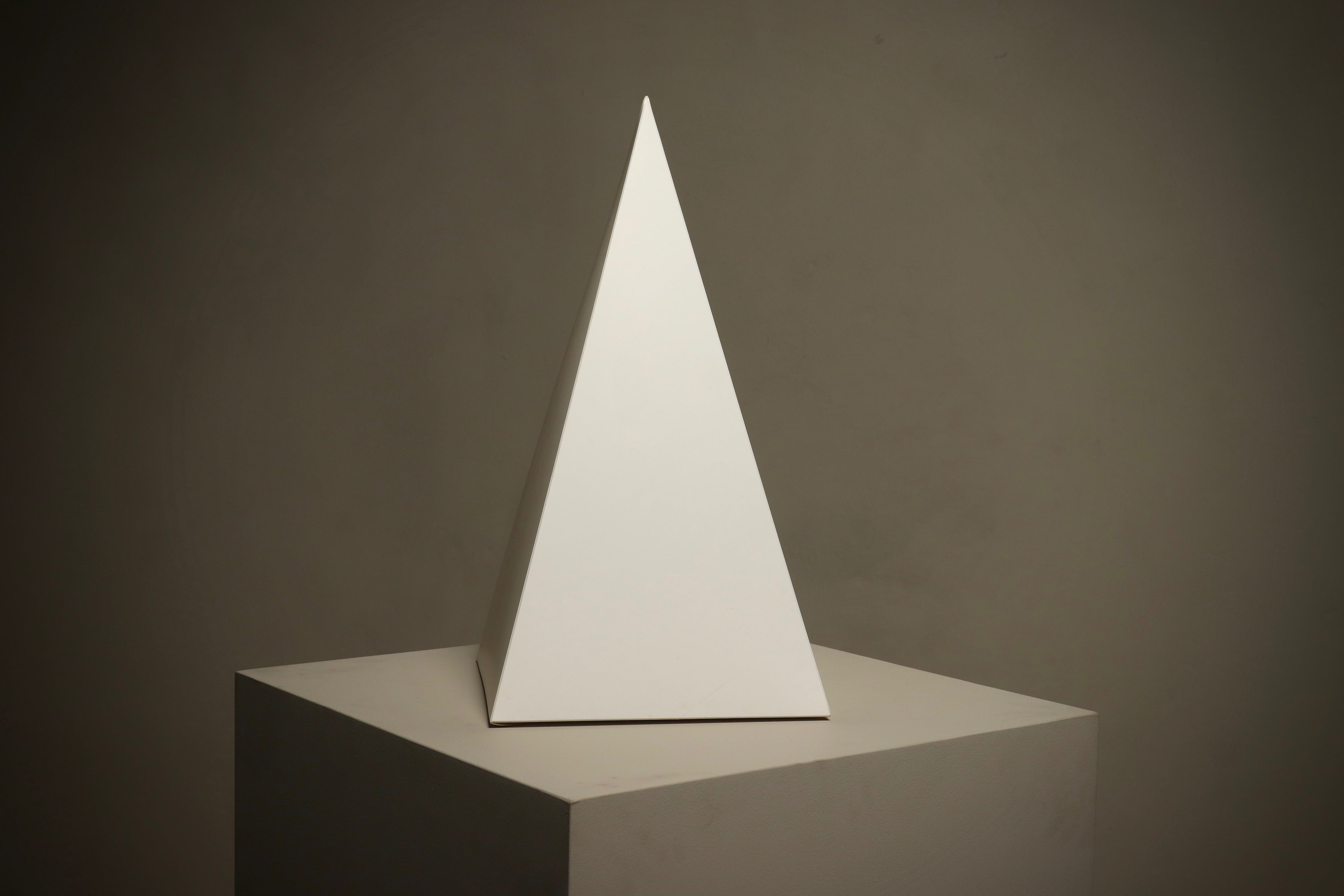 Pyramid_Table_Lamp_by_Woja_Holland,_1980s,_Netherlands