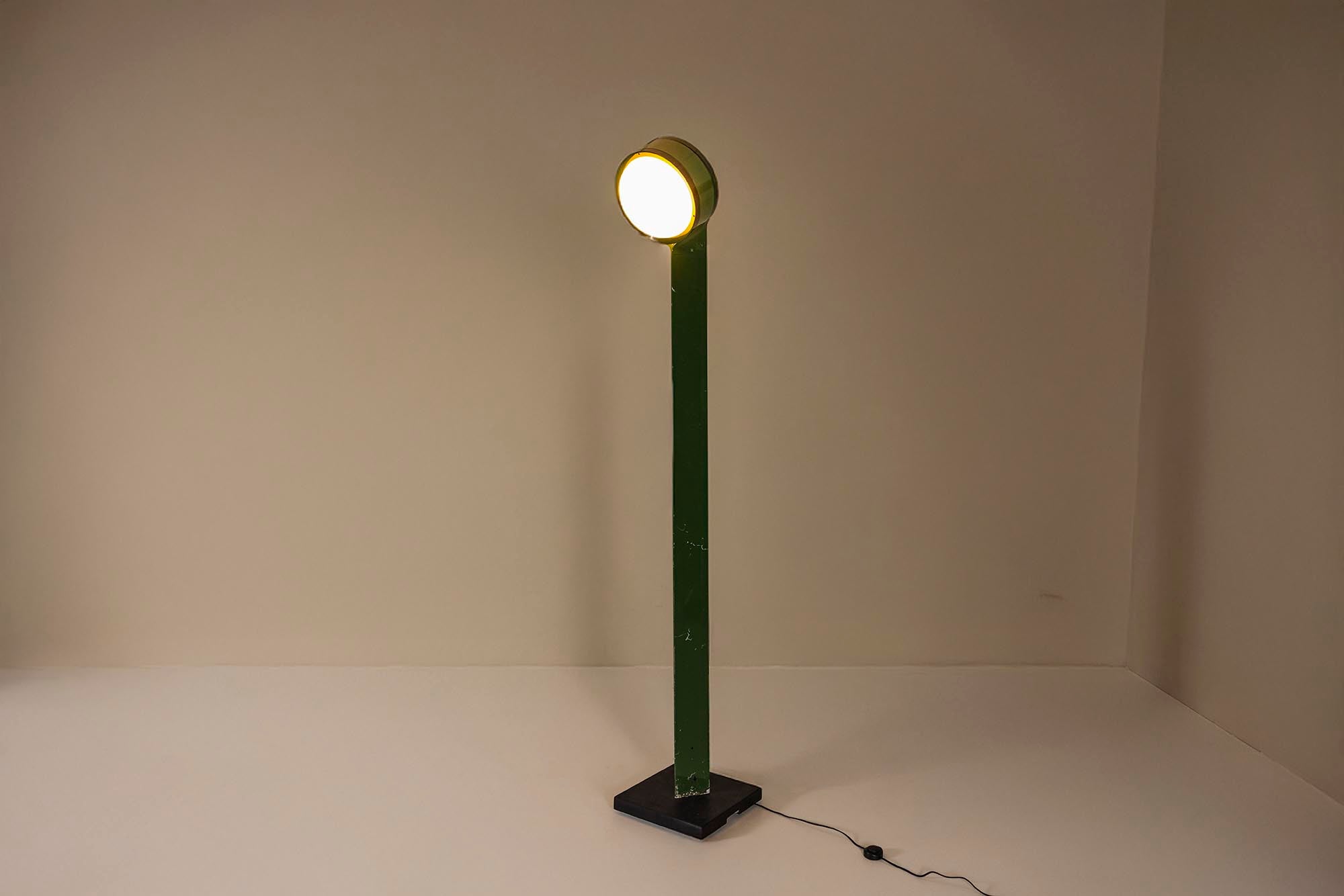 Large_Tamburo_Floorlamp_by_Tobia_Scarpa_for_Flos,_Italy_1970s
