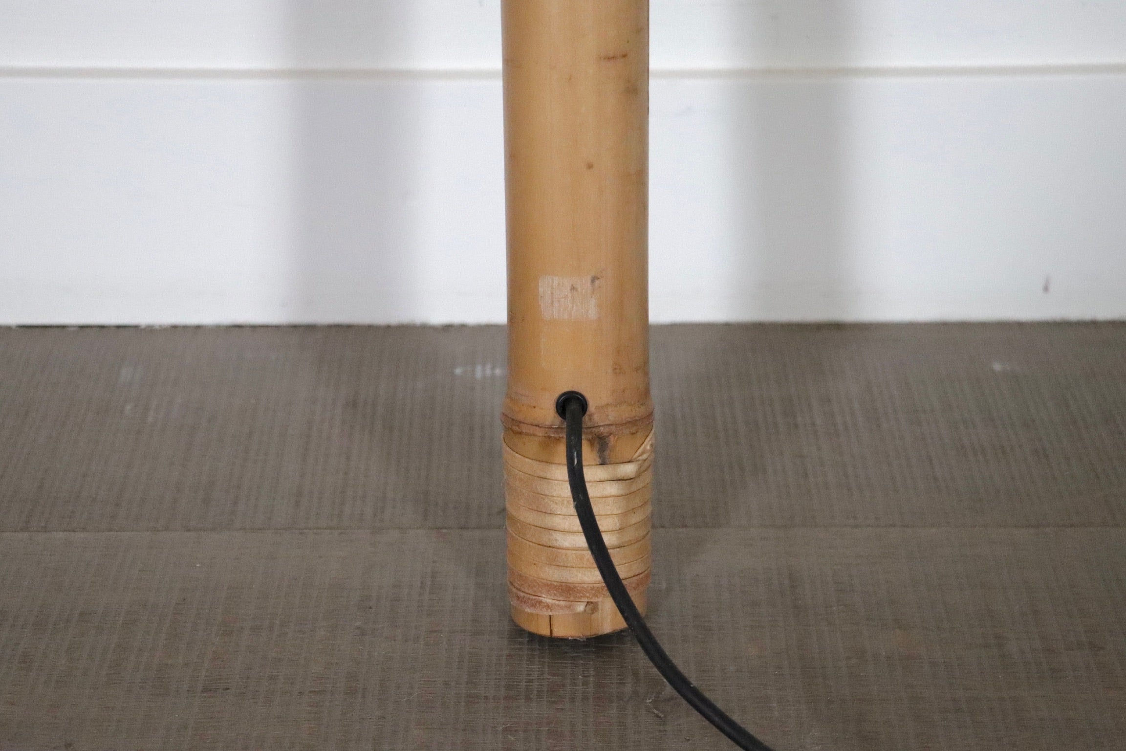 Large_Uchiwa_Floor_lamp_by_Ingo_Maurer_for_M_Design,_Germany_1977