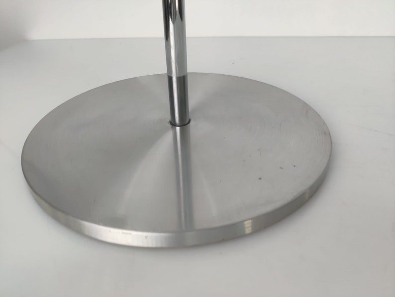 Large_vintage_designer_lamp_with_counterweight,_1970s