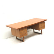 Vintage_Executive_Desk,_1970s,_Europe