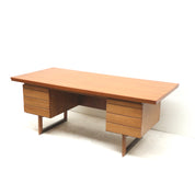 Vintage_Executive_Desk,_1970s,_Europe