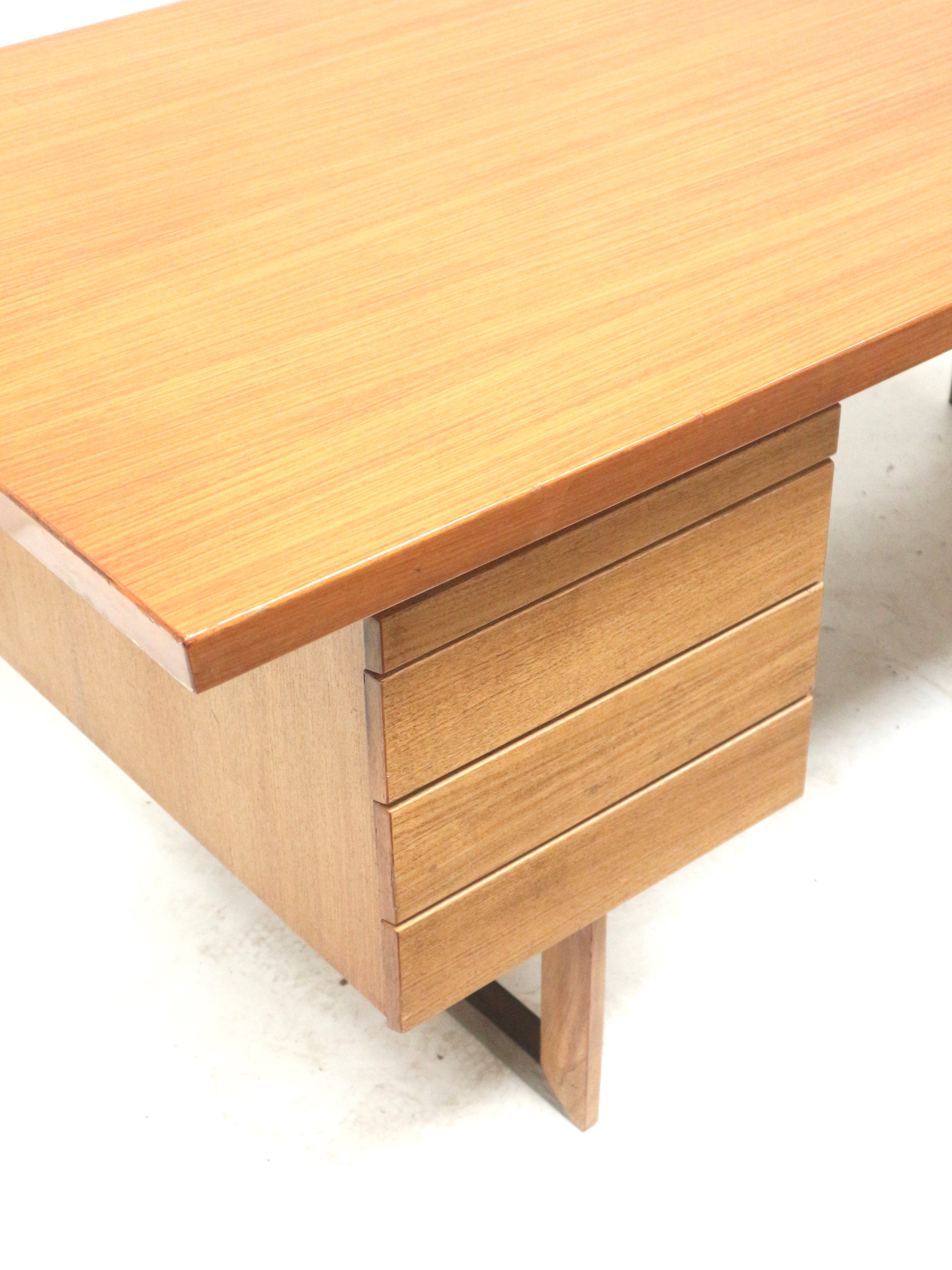 Vintage_Executive_Desk,_1970s,_Europe